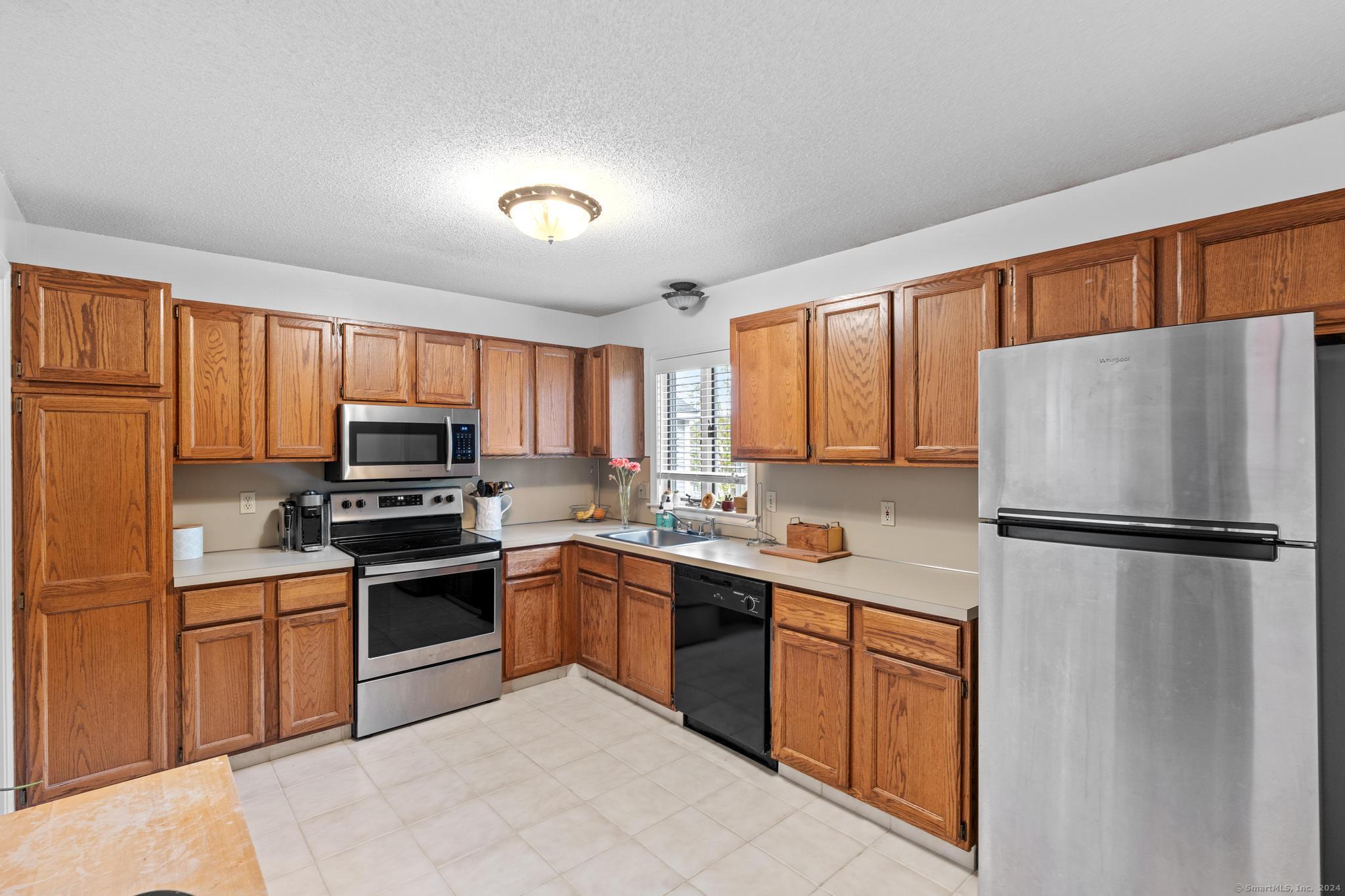 33 Brinley Way 33