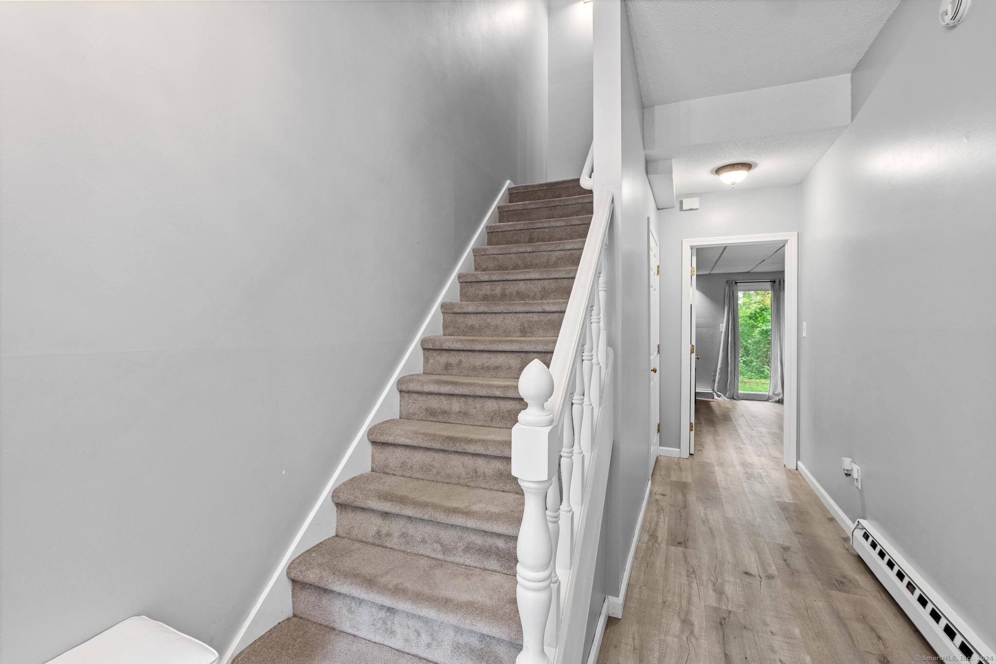 33 Brinley Way 33