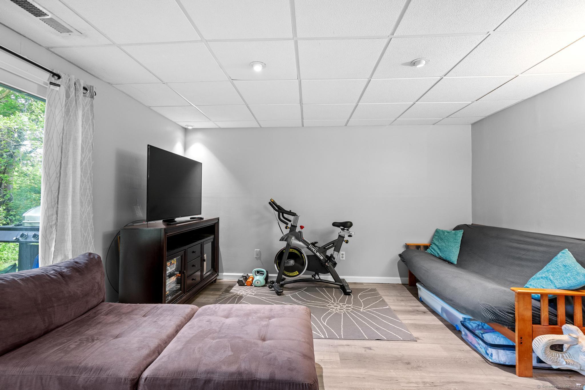 33 Brinley Way 33