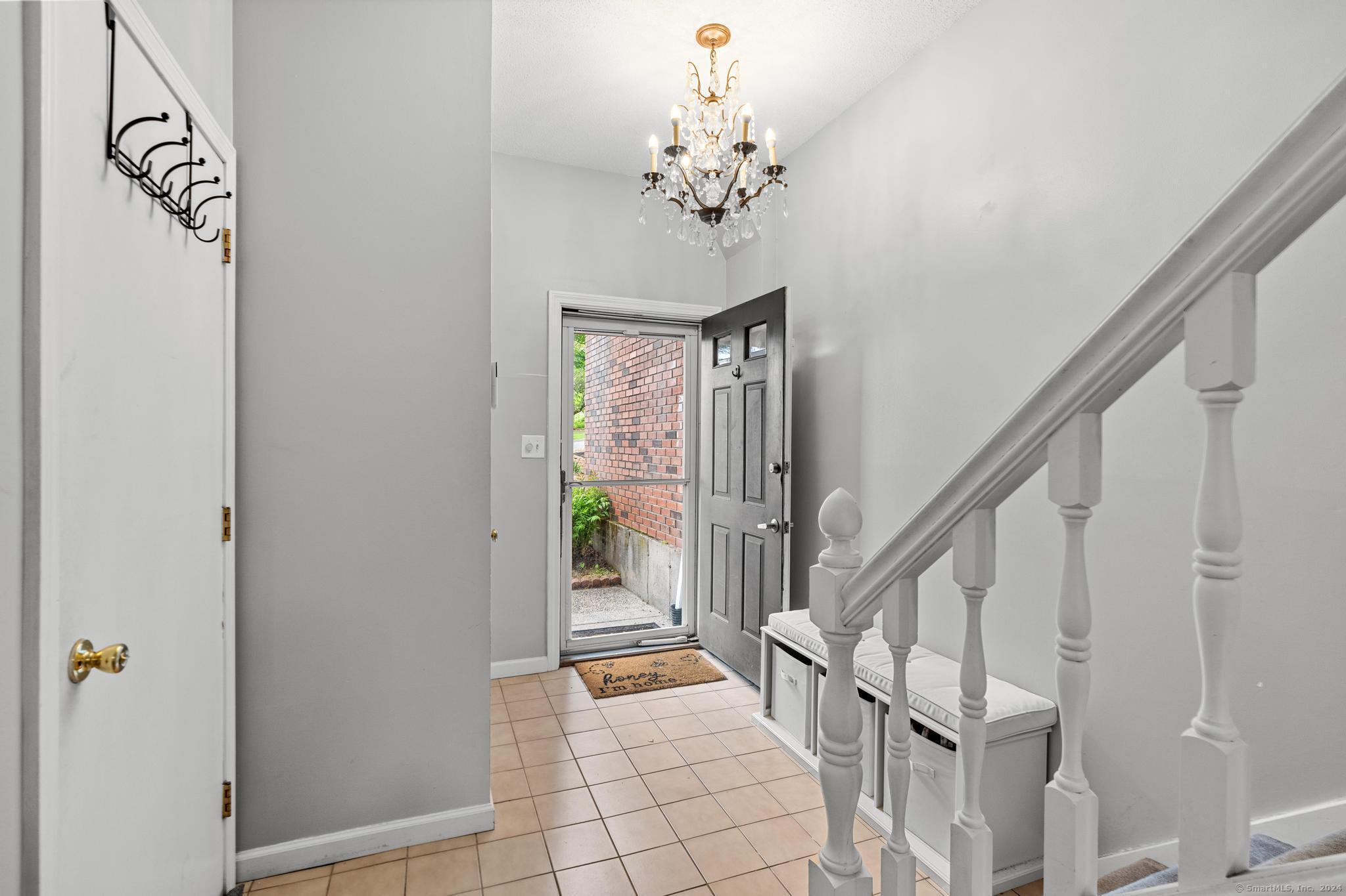 33 Brinley Way 33