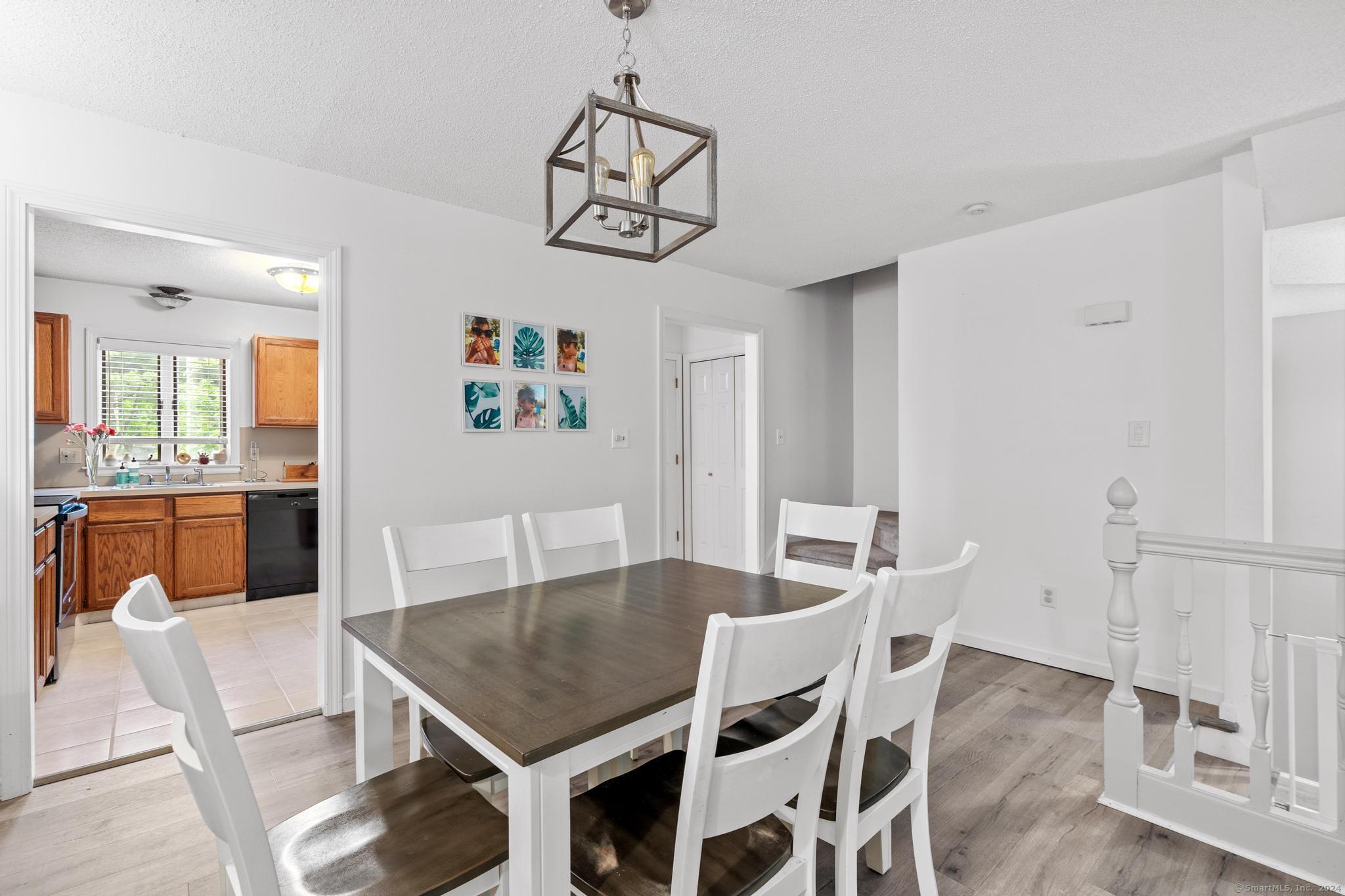 33 Brinley Way 33