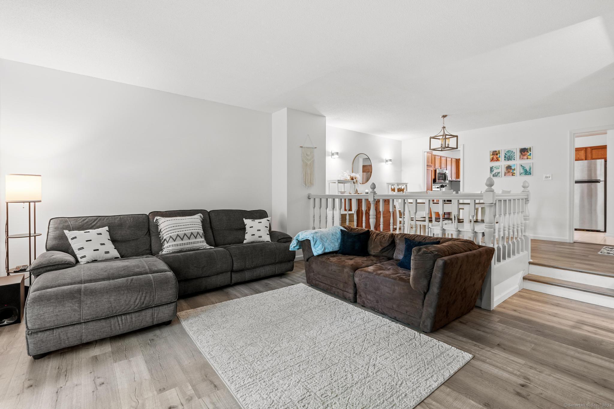 33 Brinley Way 33