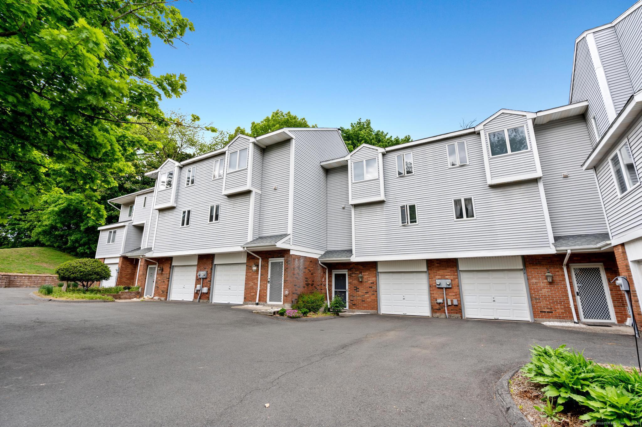 33 Brinley Way 33