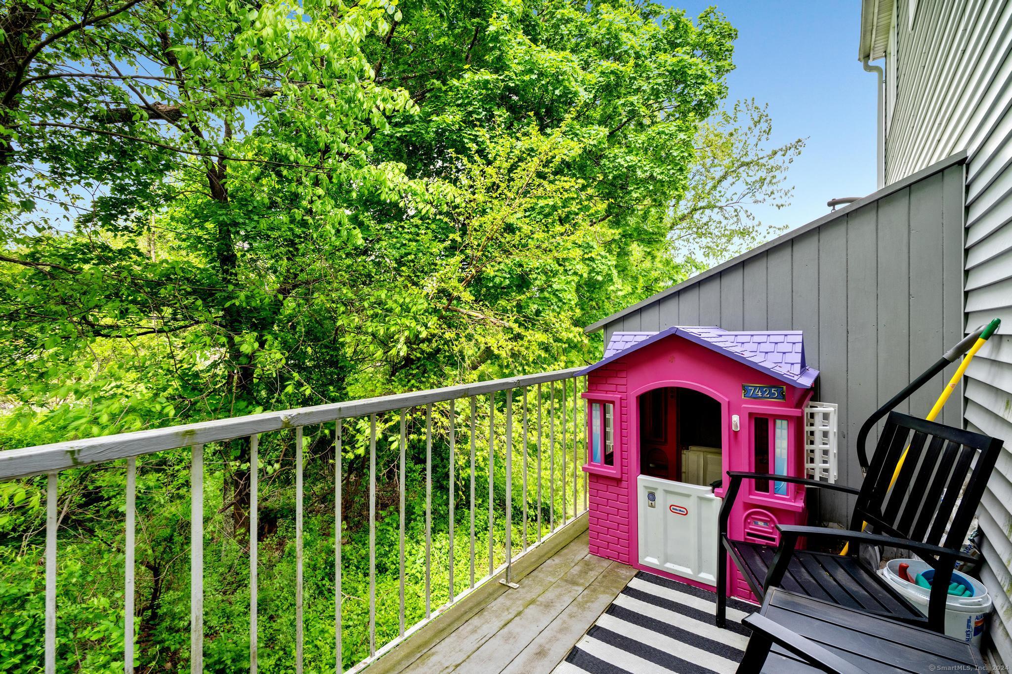 33 Brinley Way 33