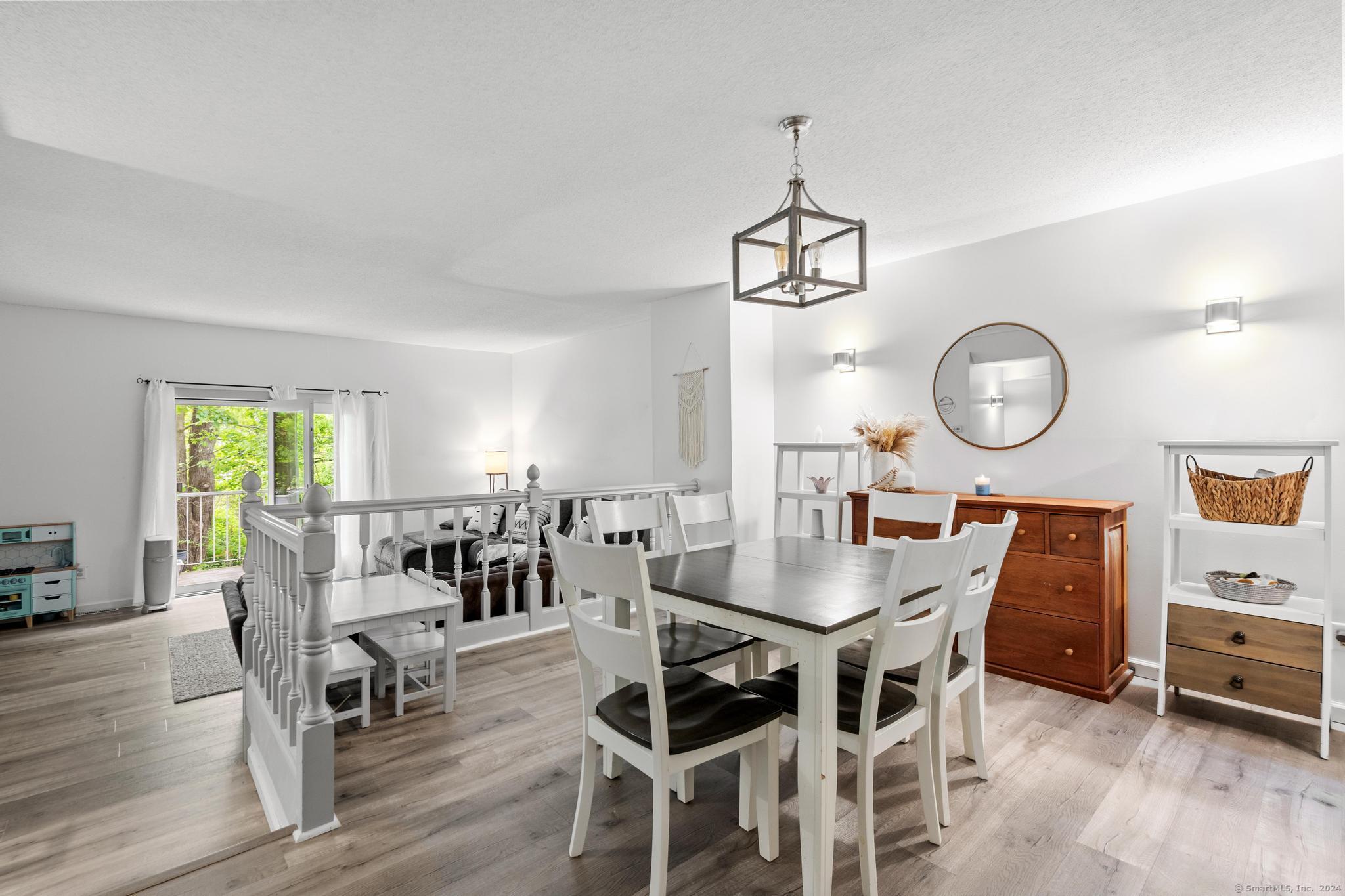 33 Brinley Way 33