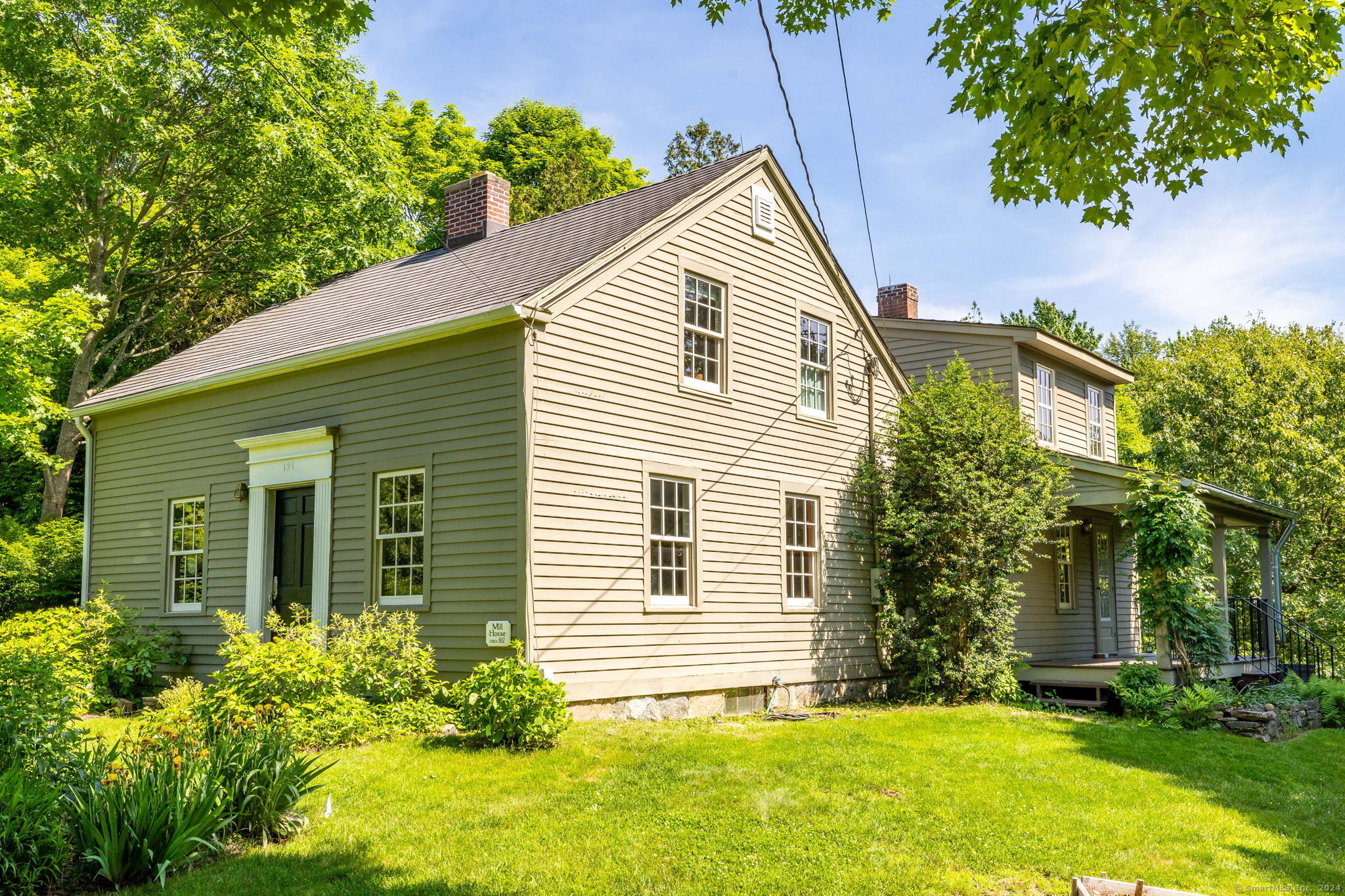 196 Field Street