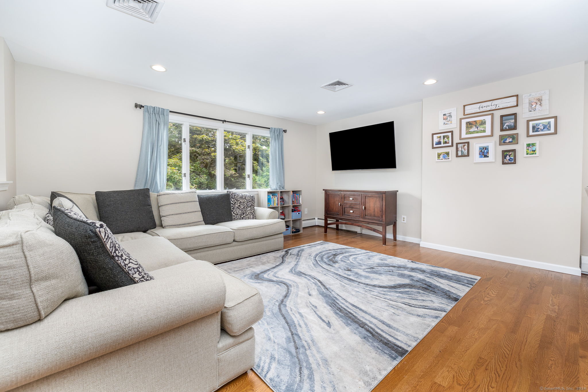 14 Wellwyn Drive