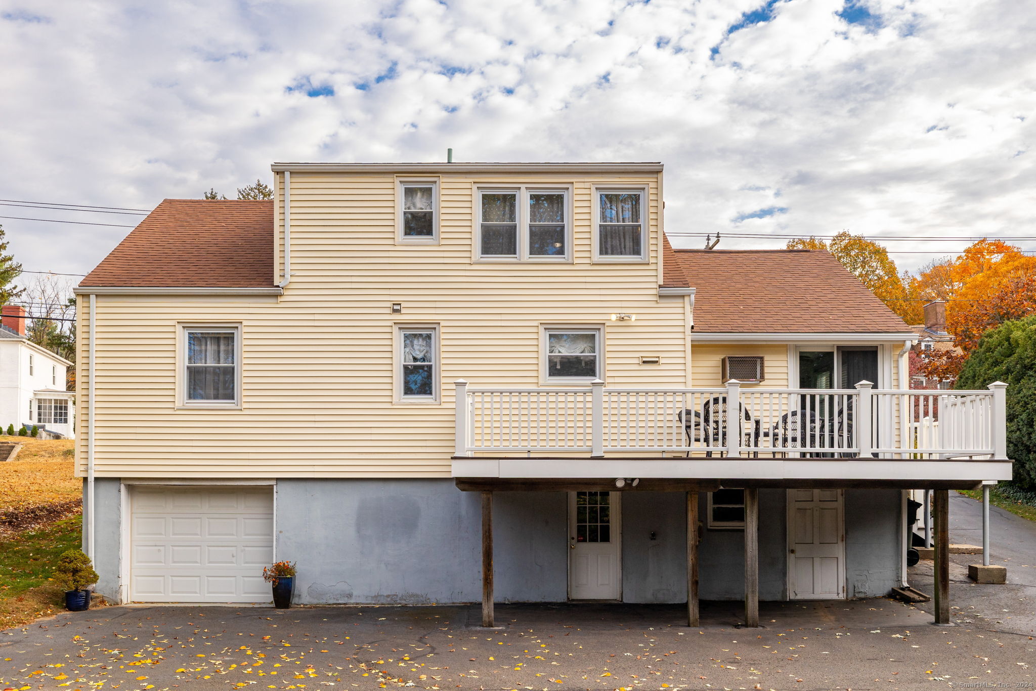 253 Old Main Street