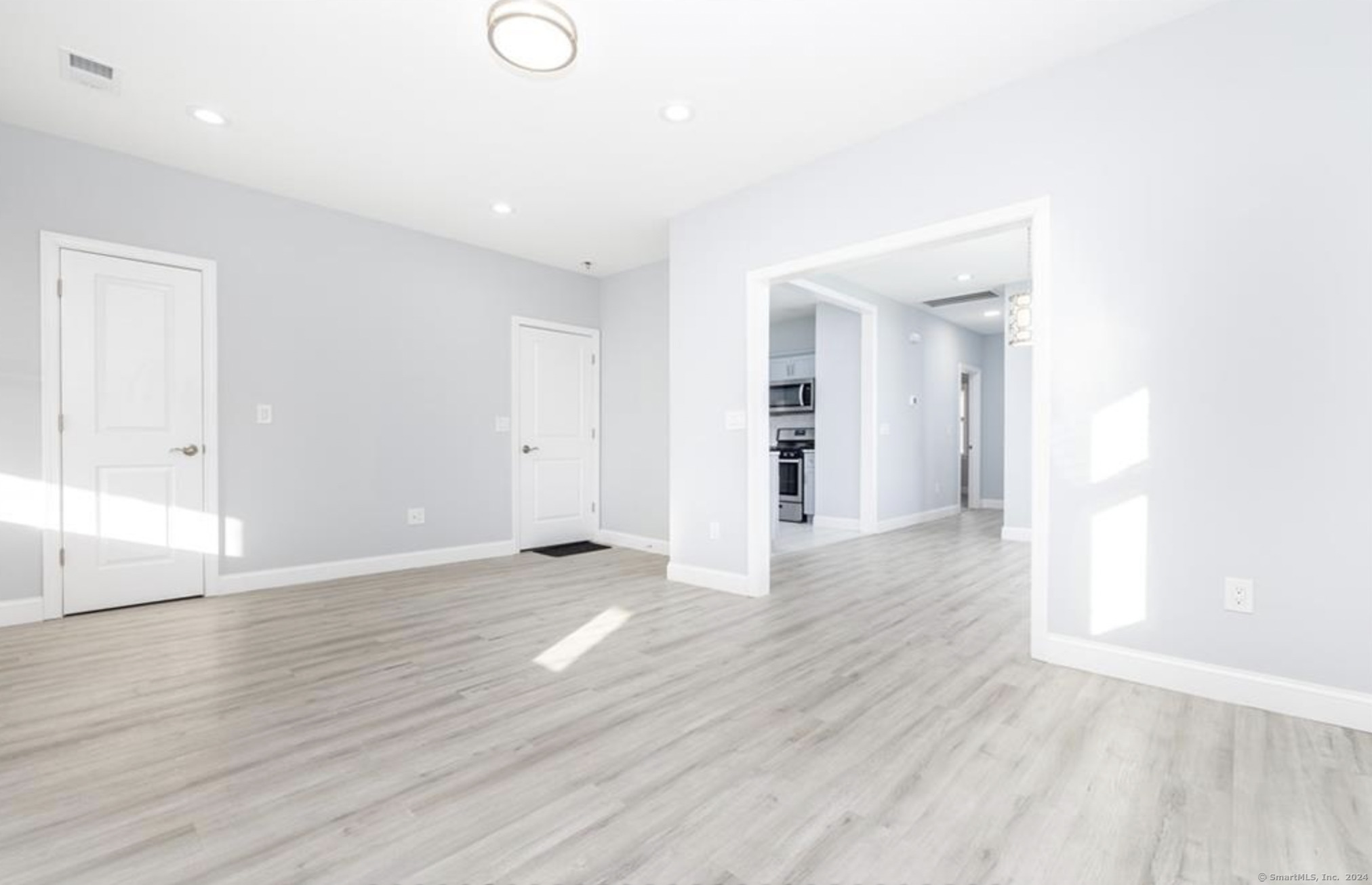 30 Bingham Street 2nd Floor