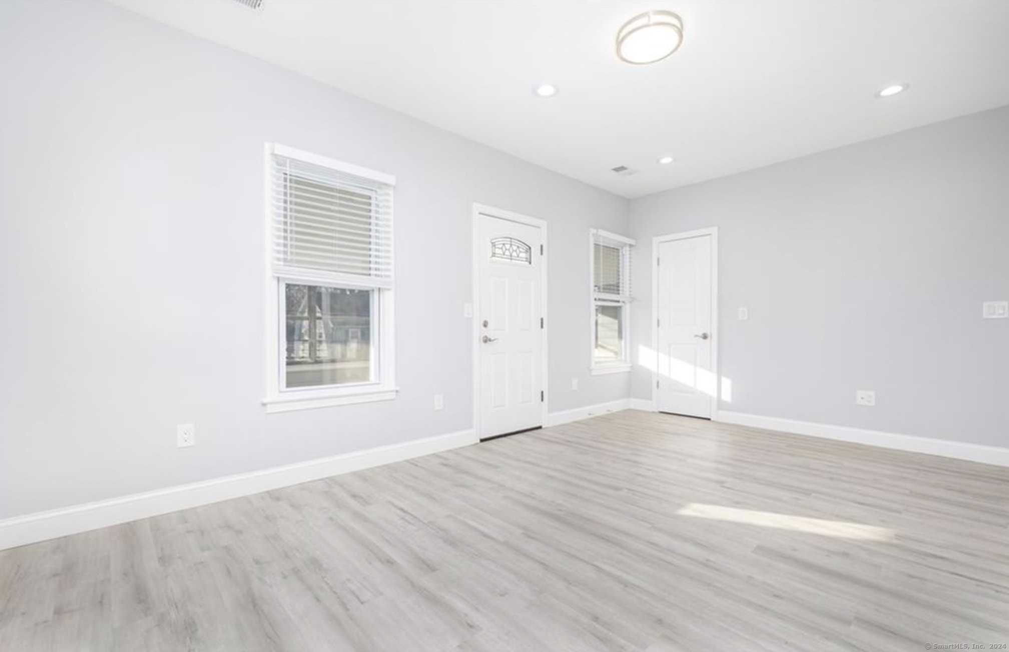 30 Bingham Street 2nd Floor