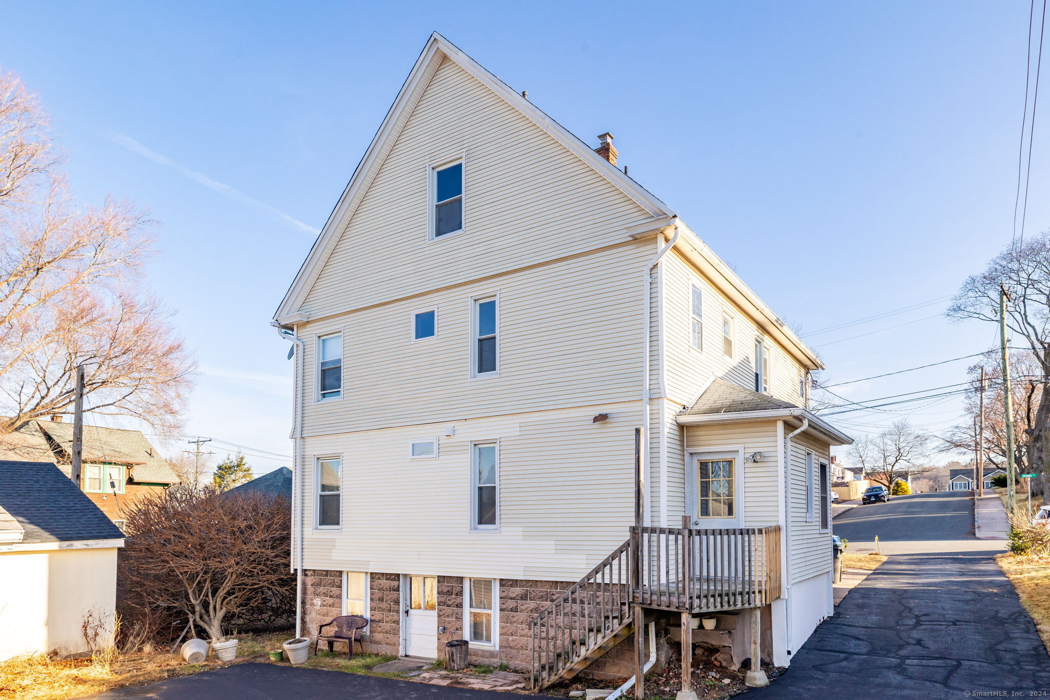 14 Munro Street