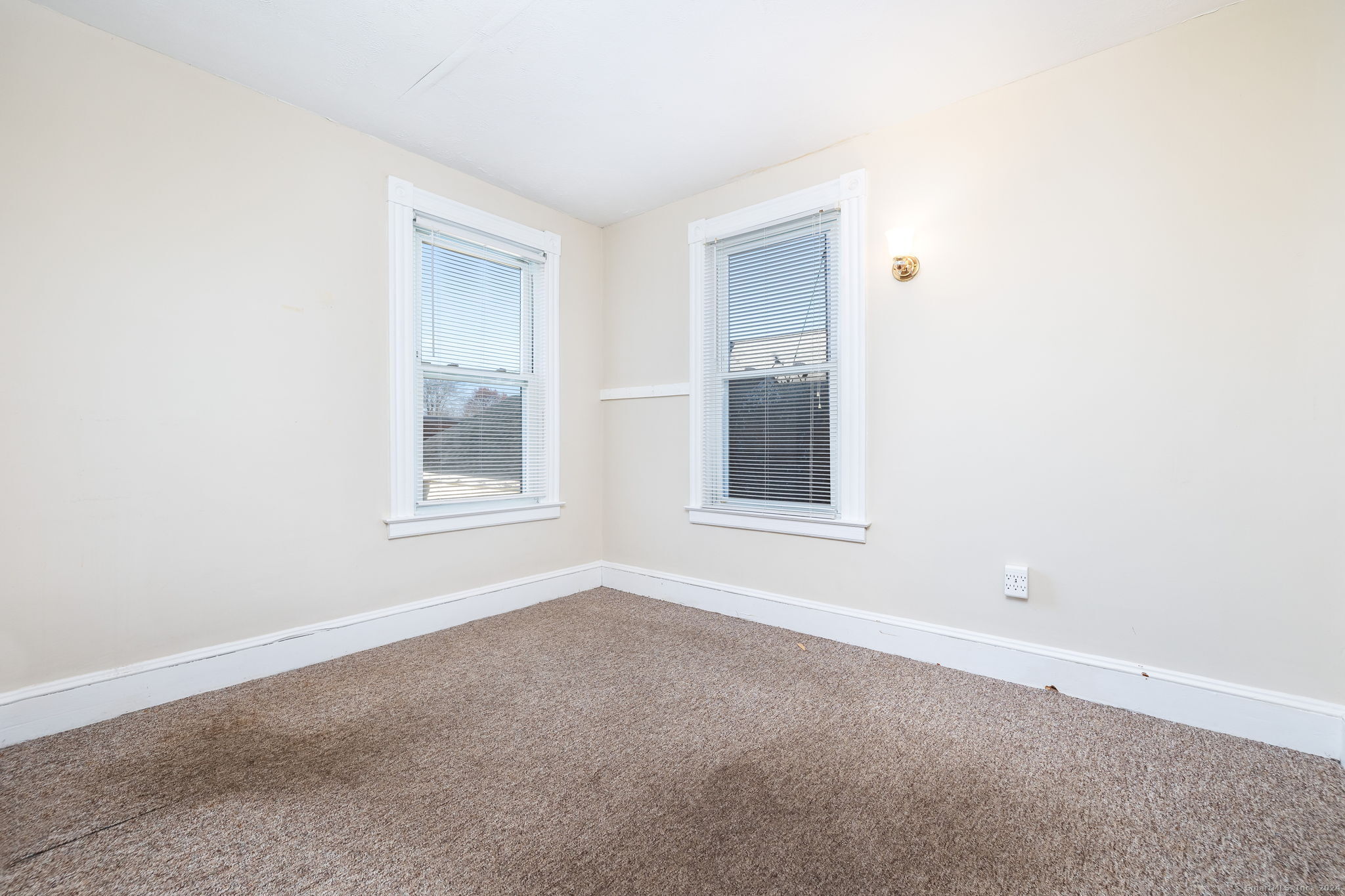 14 Munro Street