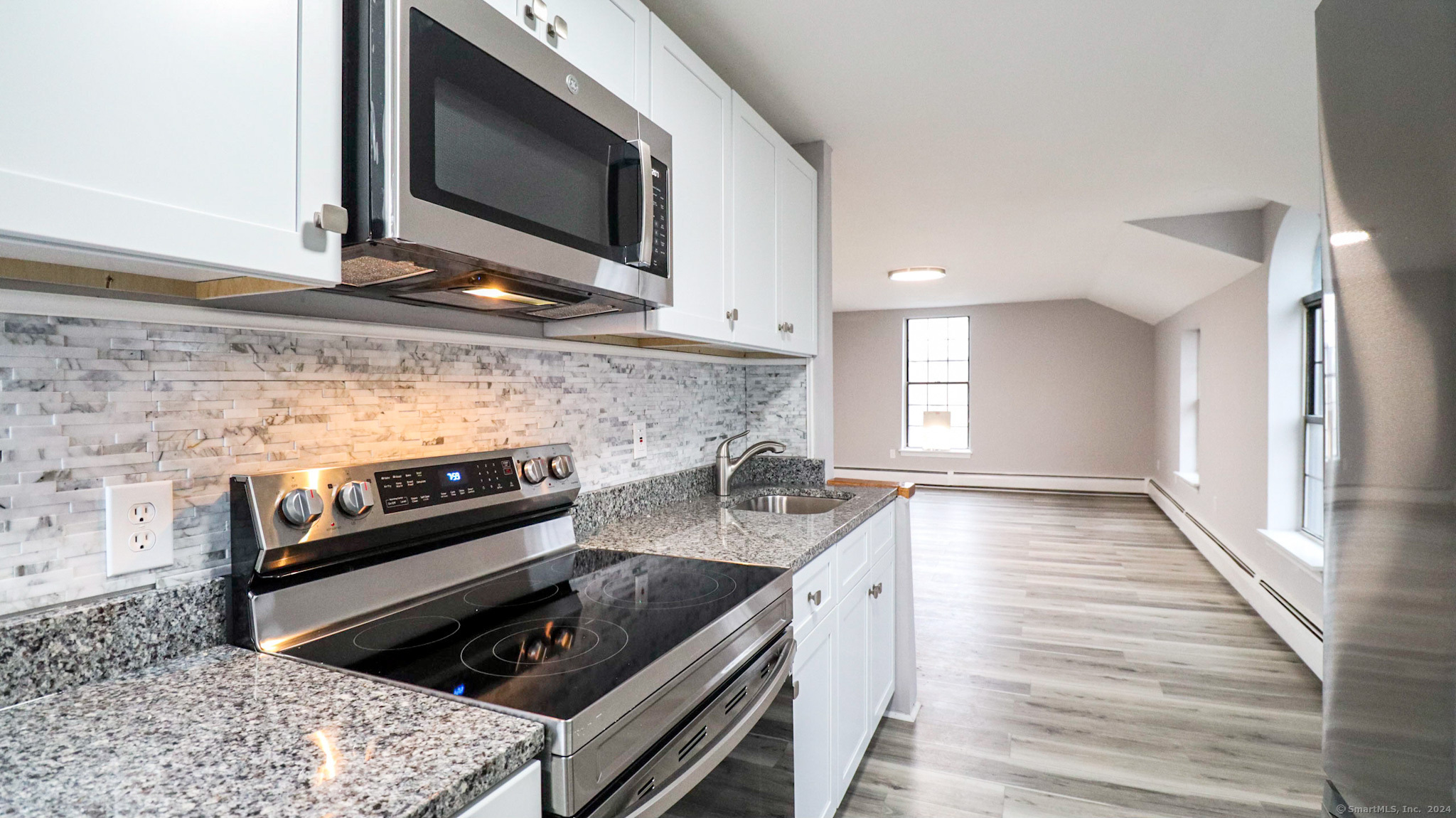 111 Huyshope Avenue 2E