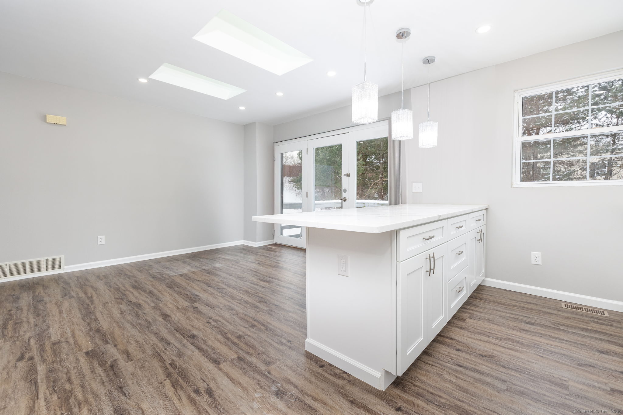 10 Jamie Lane APT A