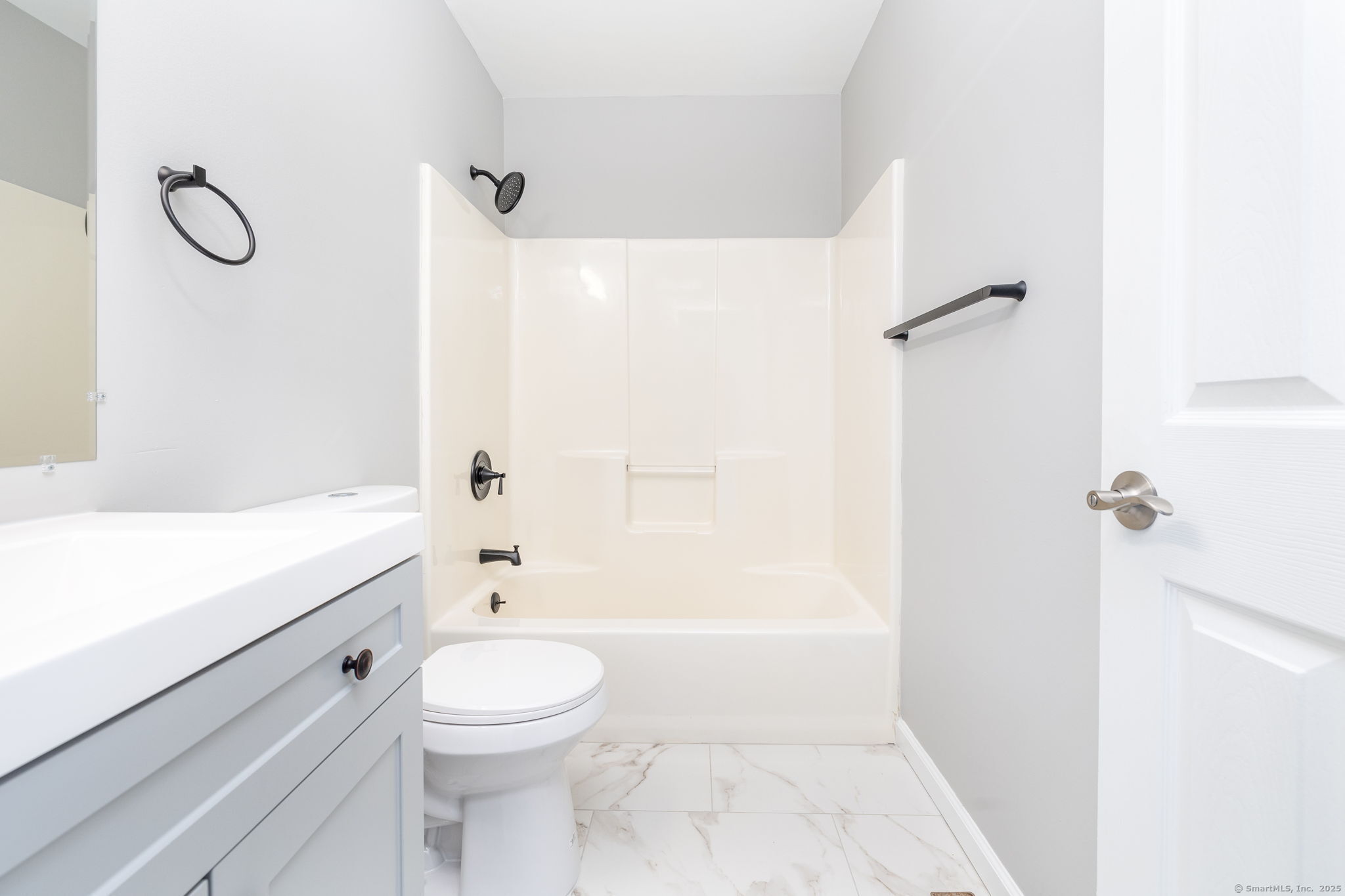 10 Jamie Lane APT A
