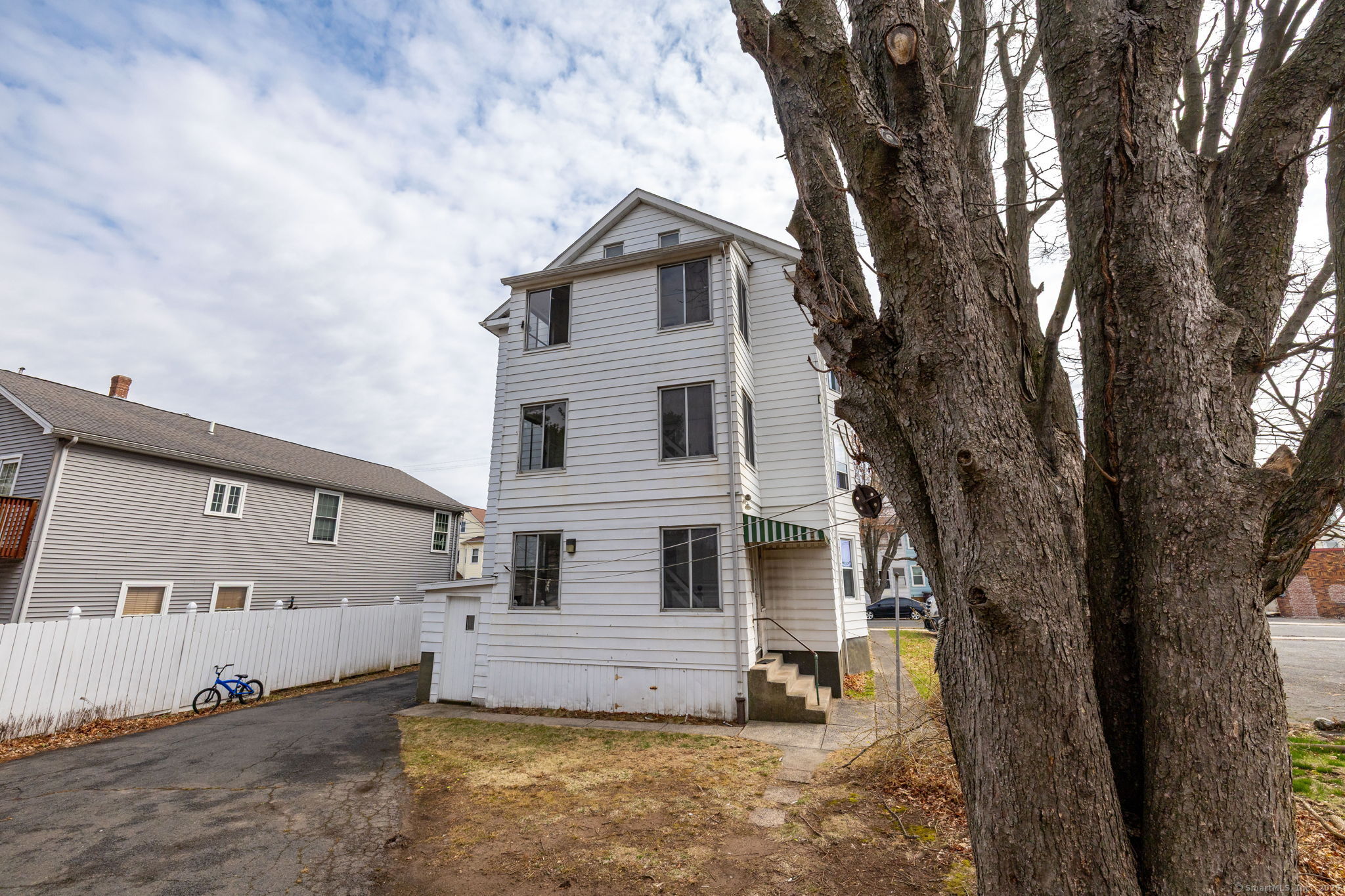 18 Derby Street