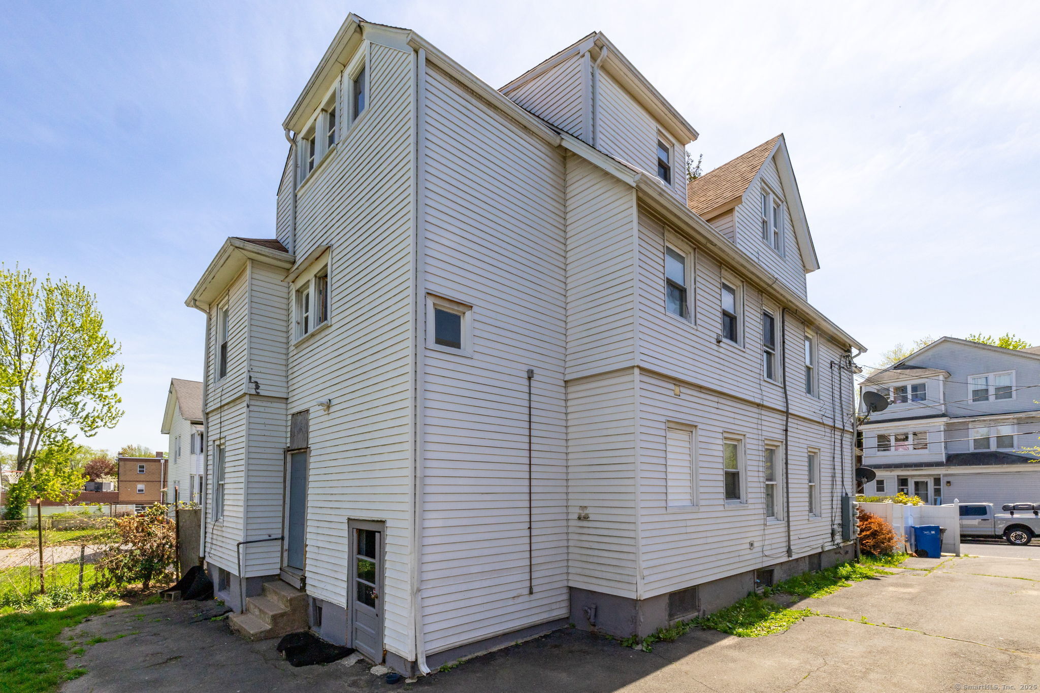 38 Otis Street