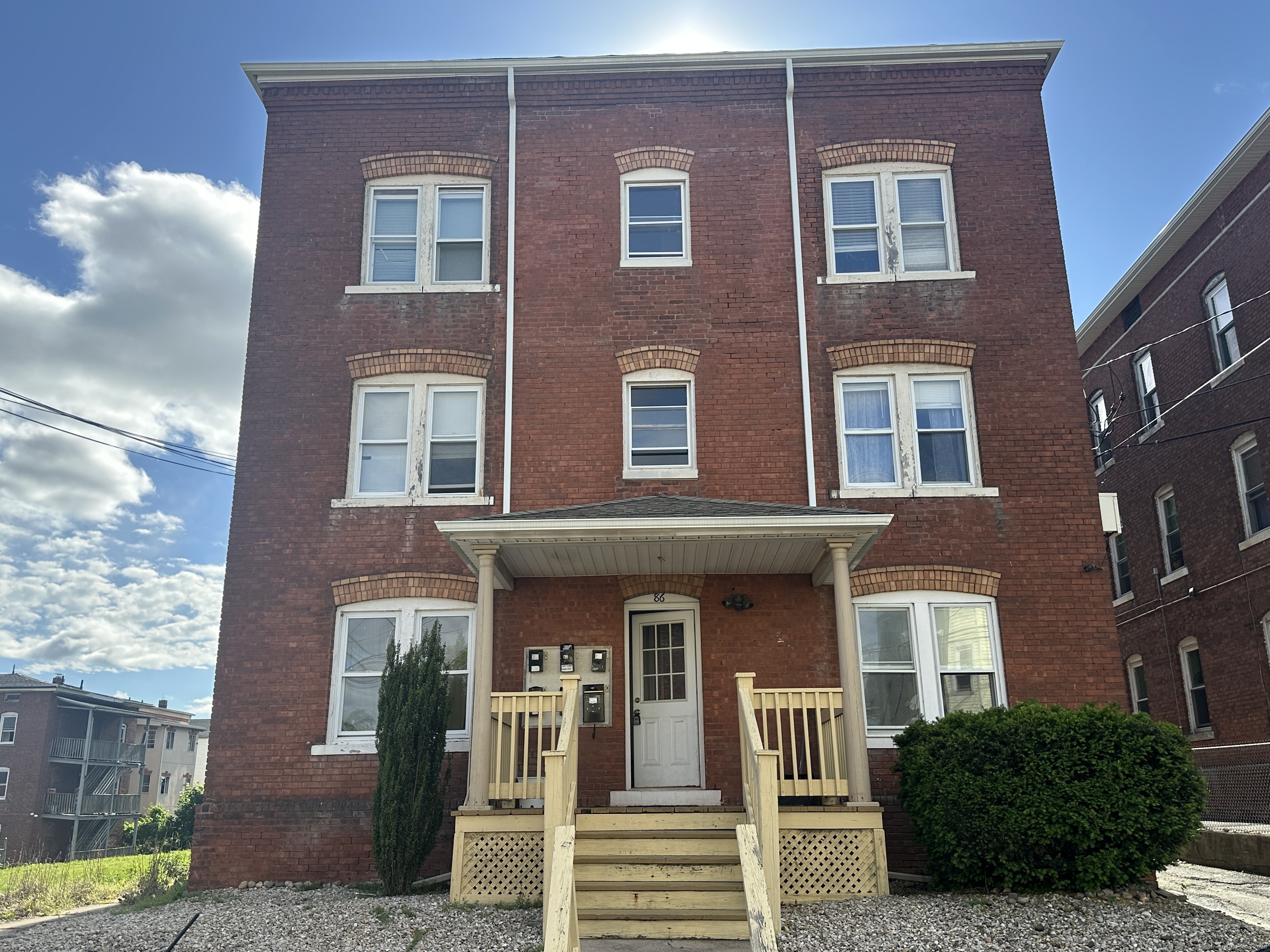 86 Gold Street