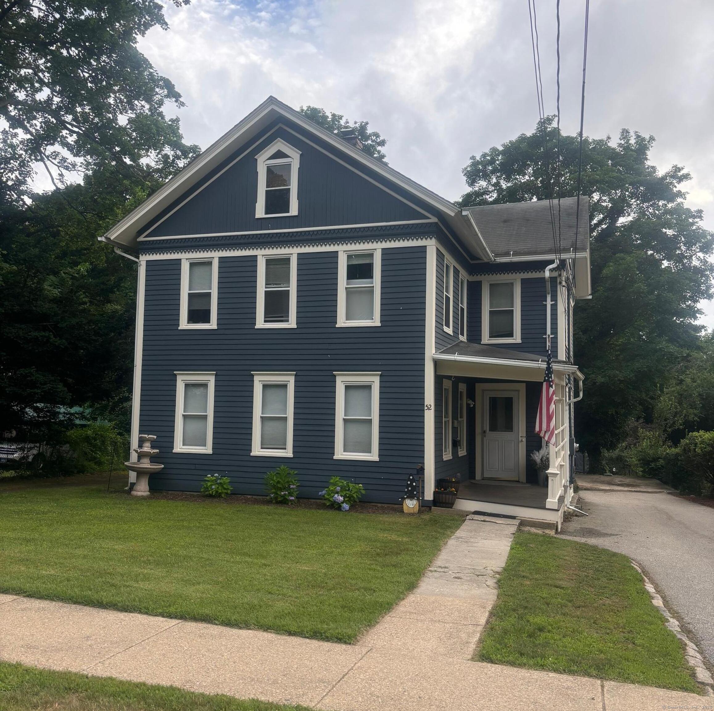 52 Pleasant Street