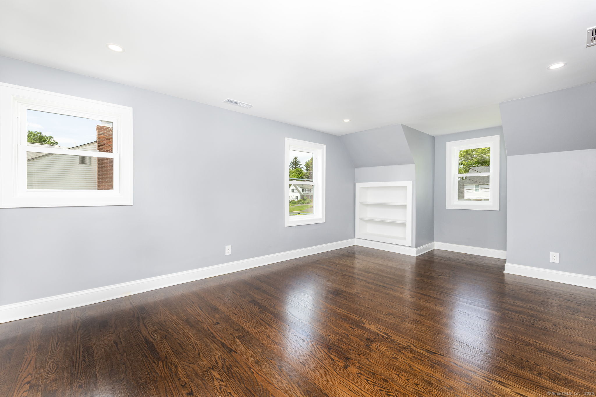 139 Mohawk Drive
