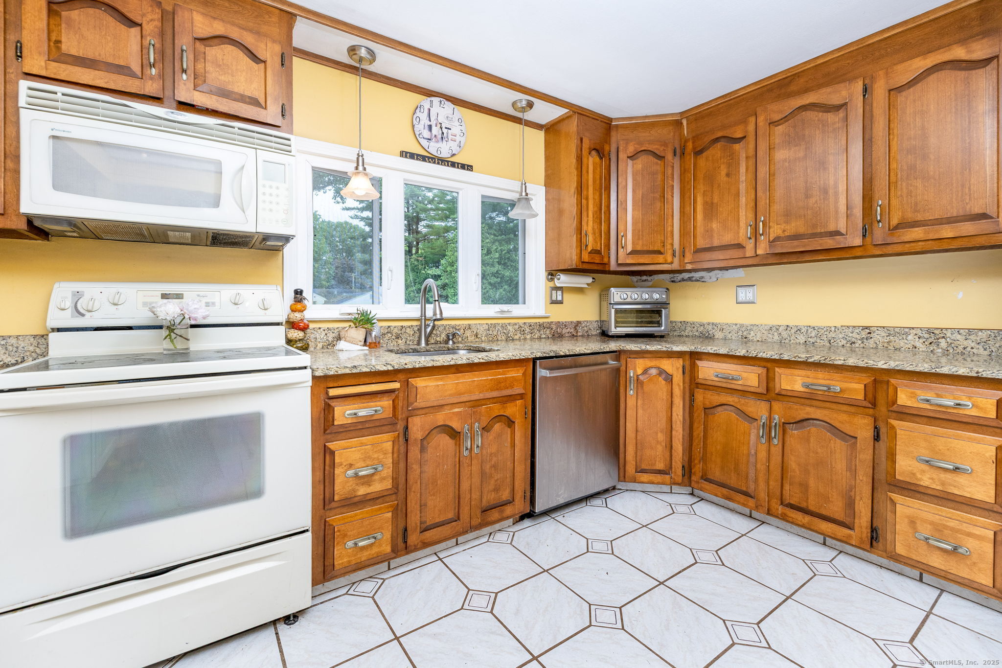105 Hilldale Road