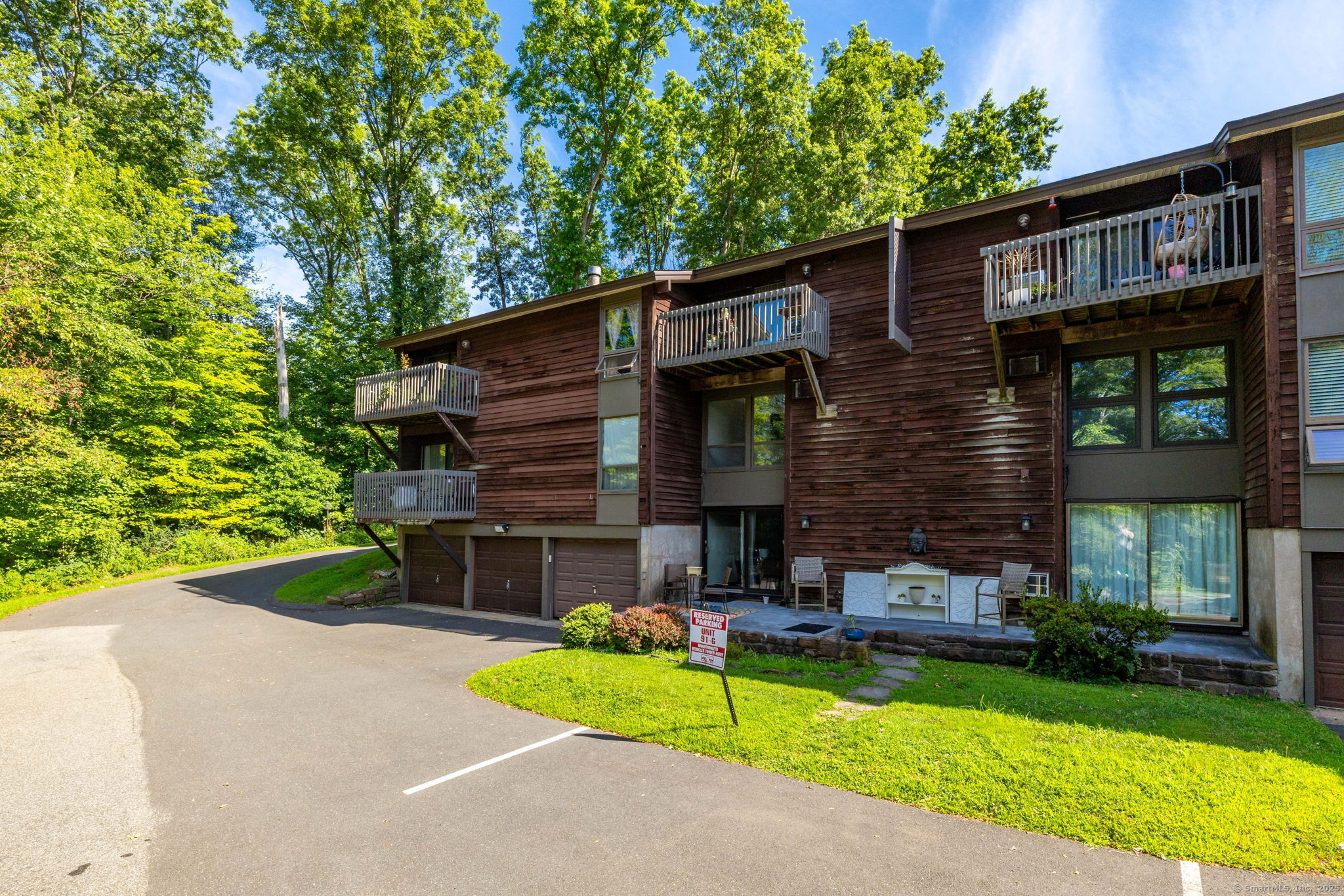 91C Country Squire Drive 91C