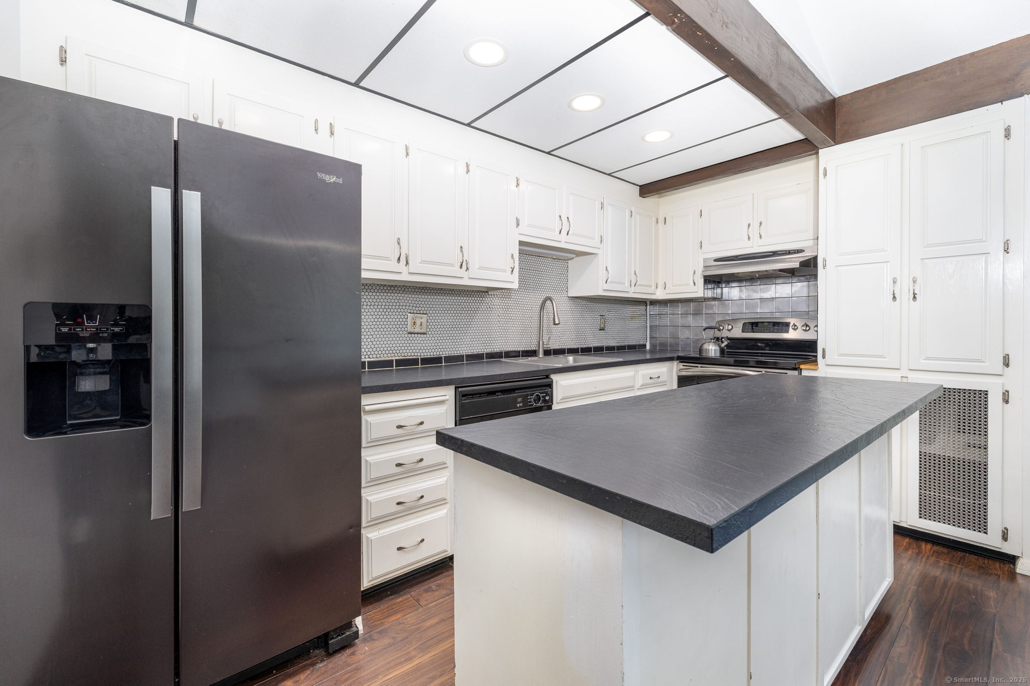 91C Country Squire Drive 91C