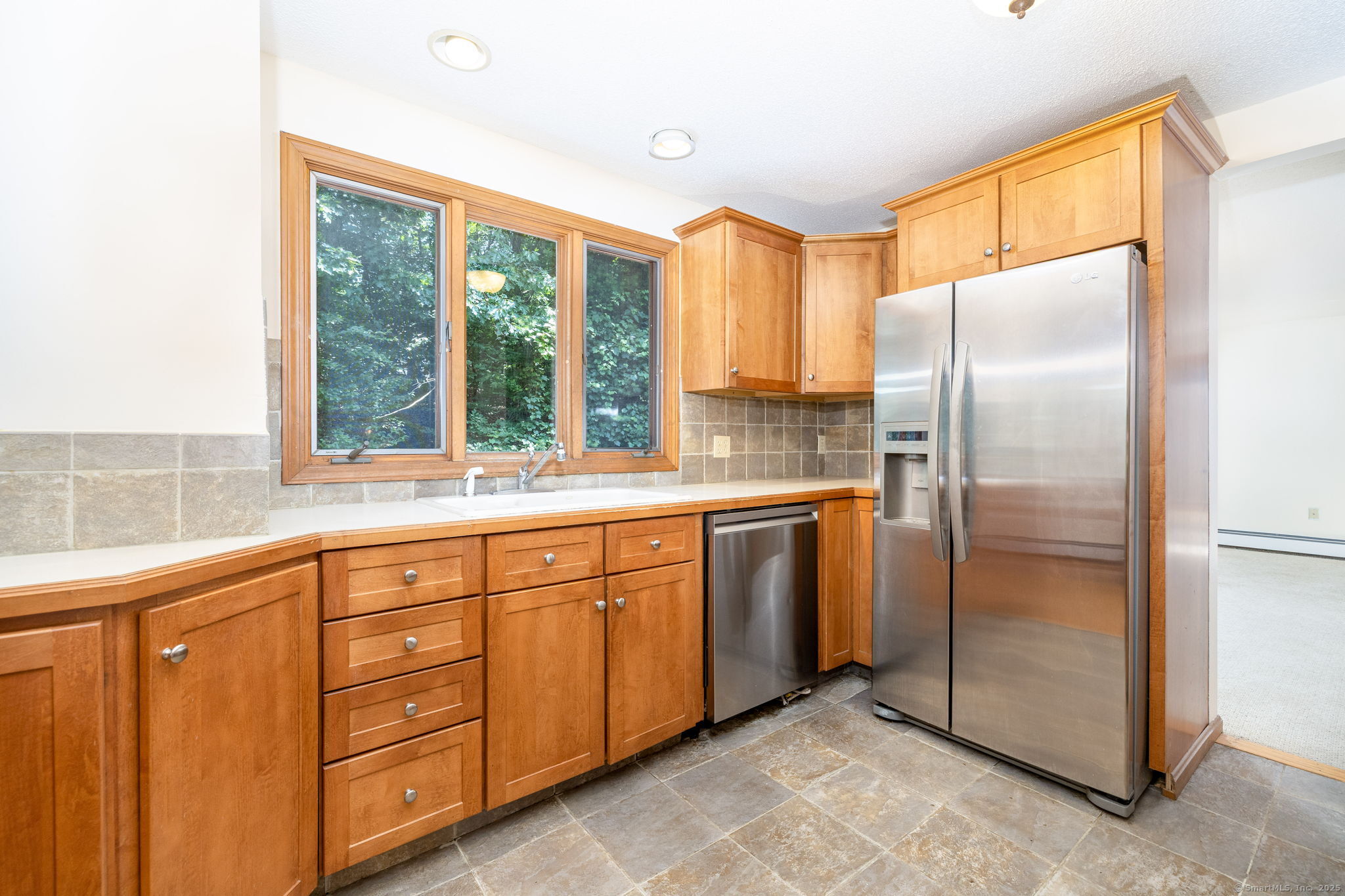 26 Mohegan Lane