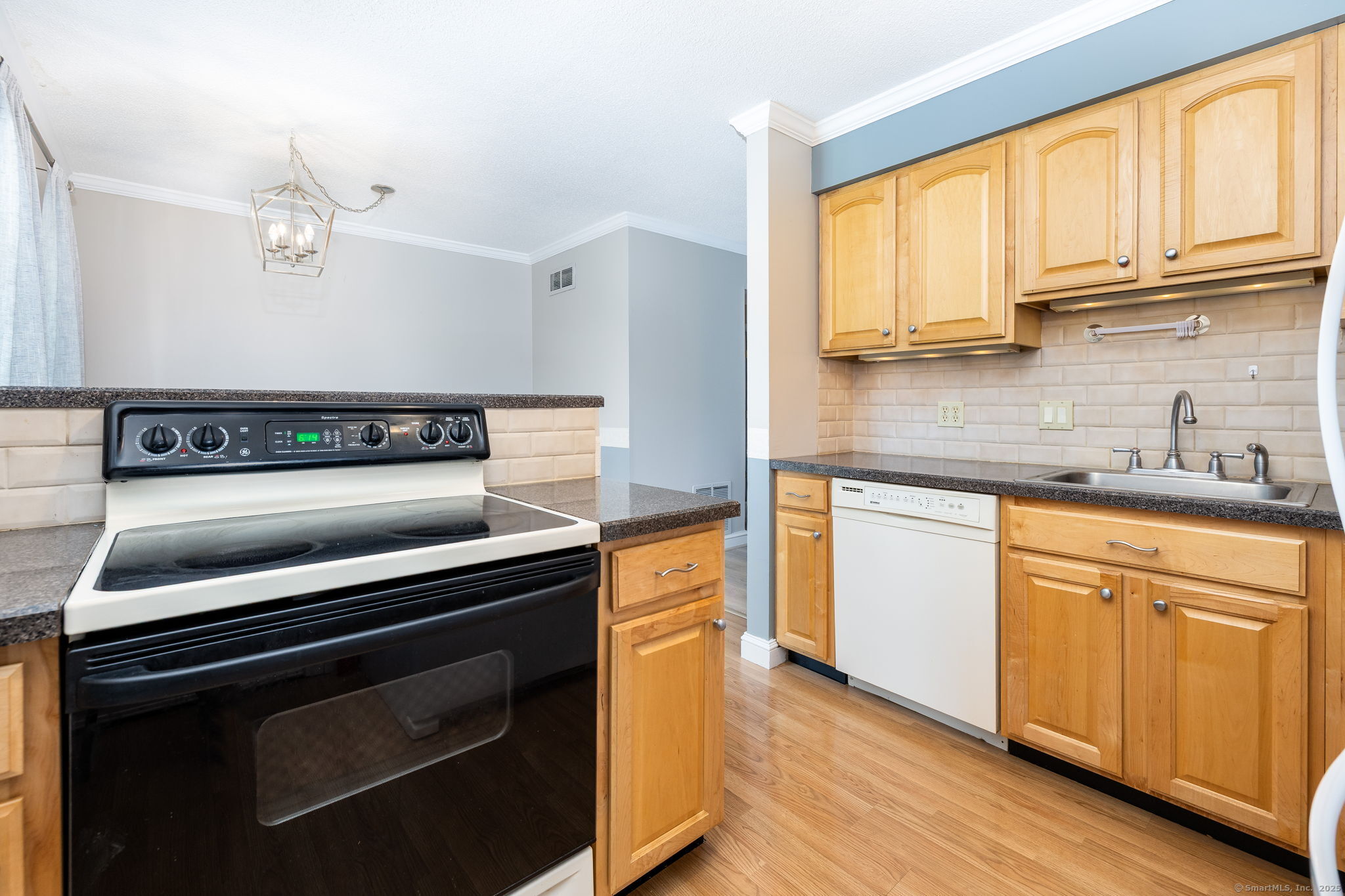 66 Willieb Street 66