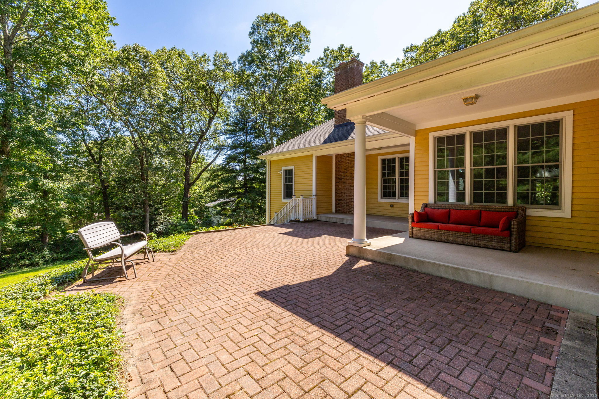 11 Eastland Drive