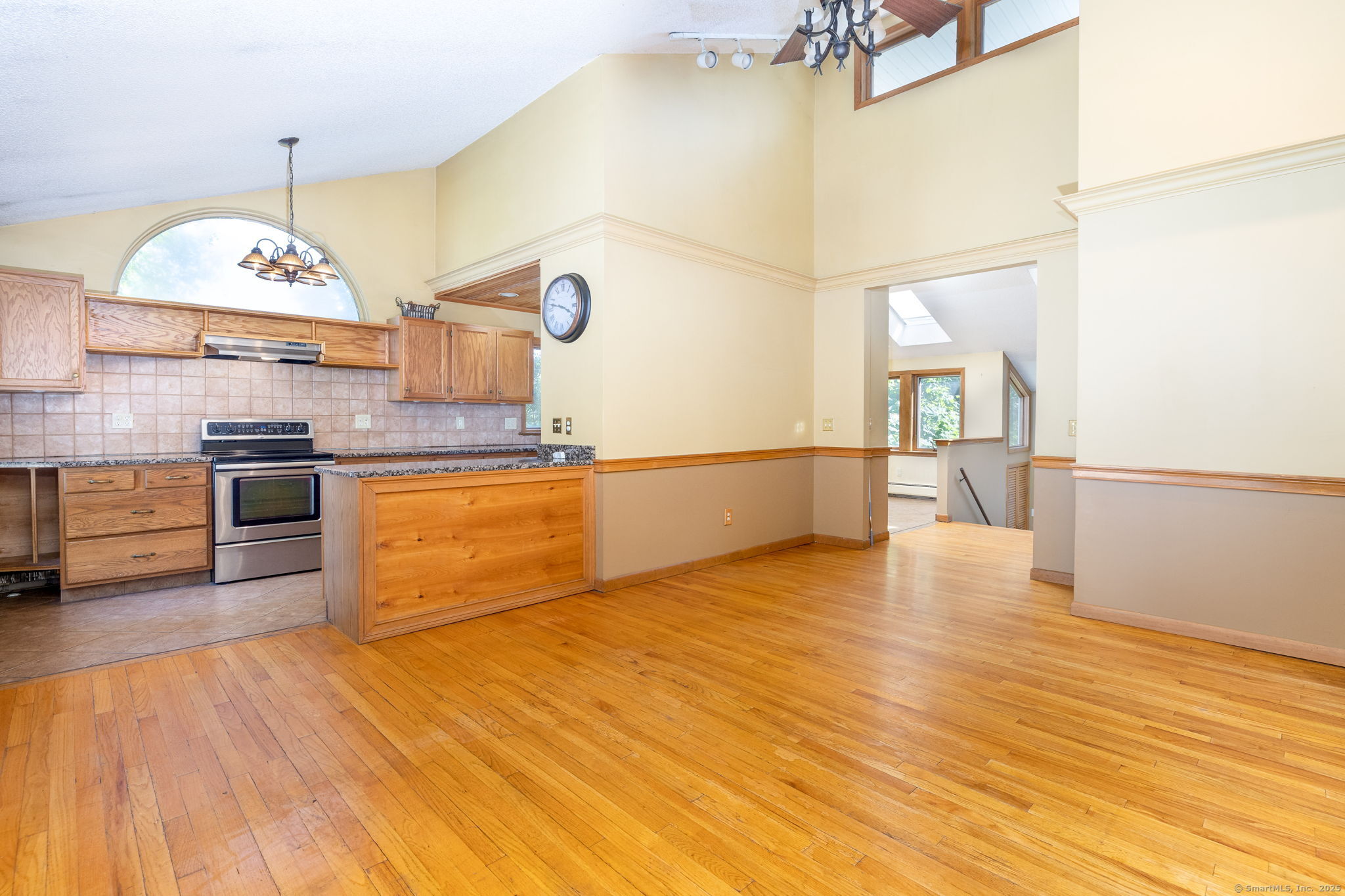 801 Farmington Avenue