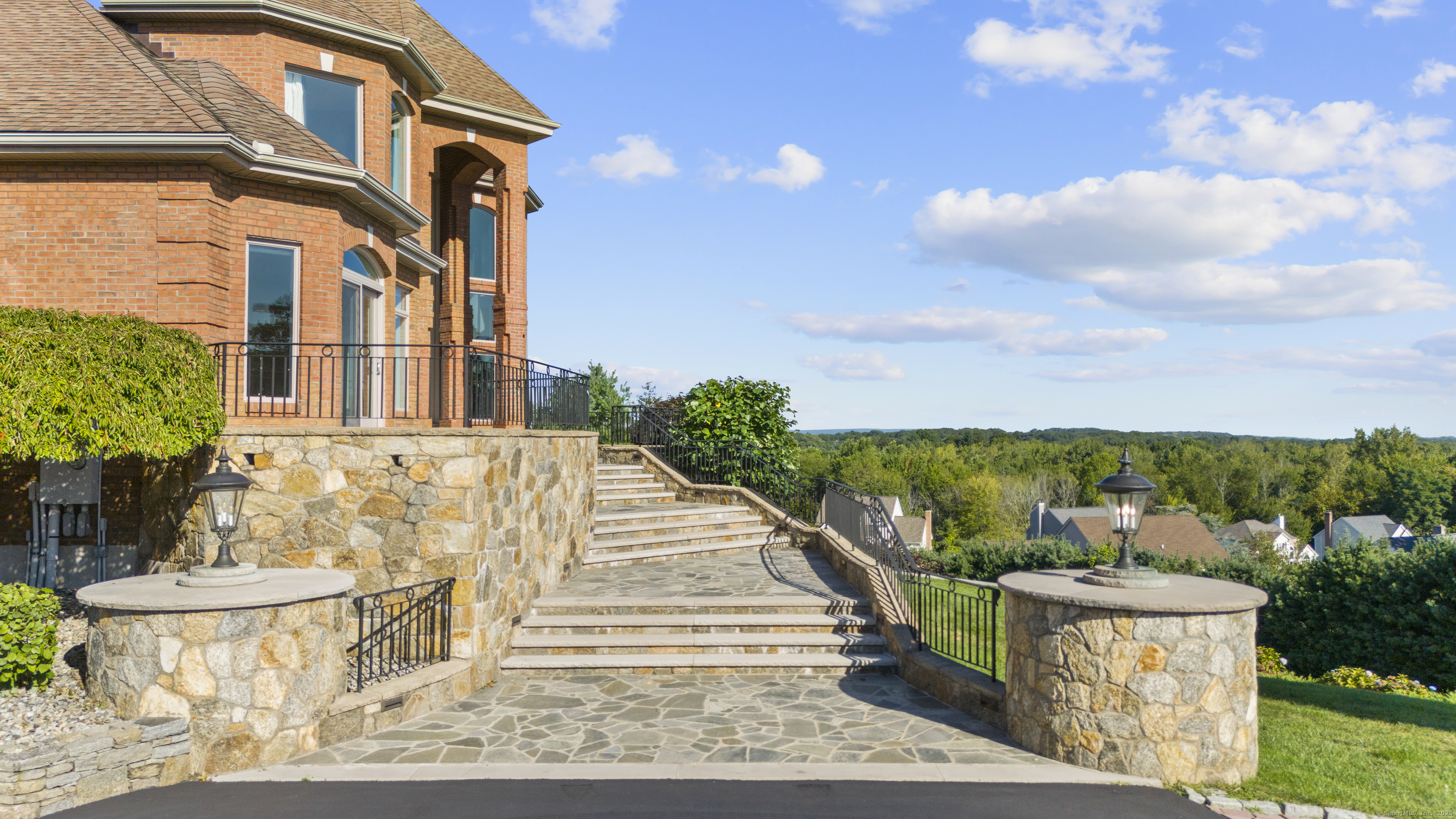 18 Stone Hill Drive