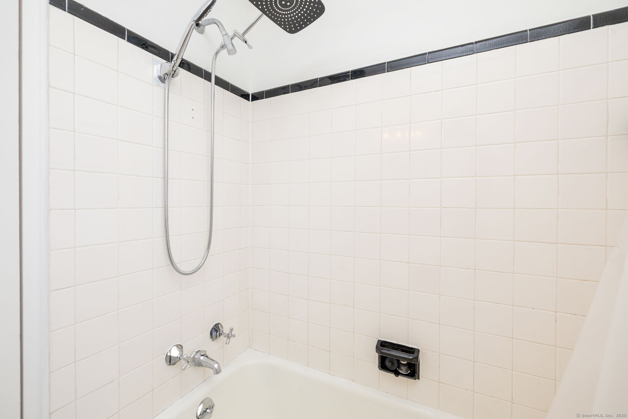 42A Arnold Way 42A