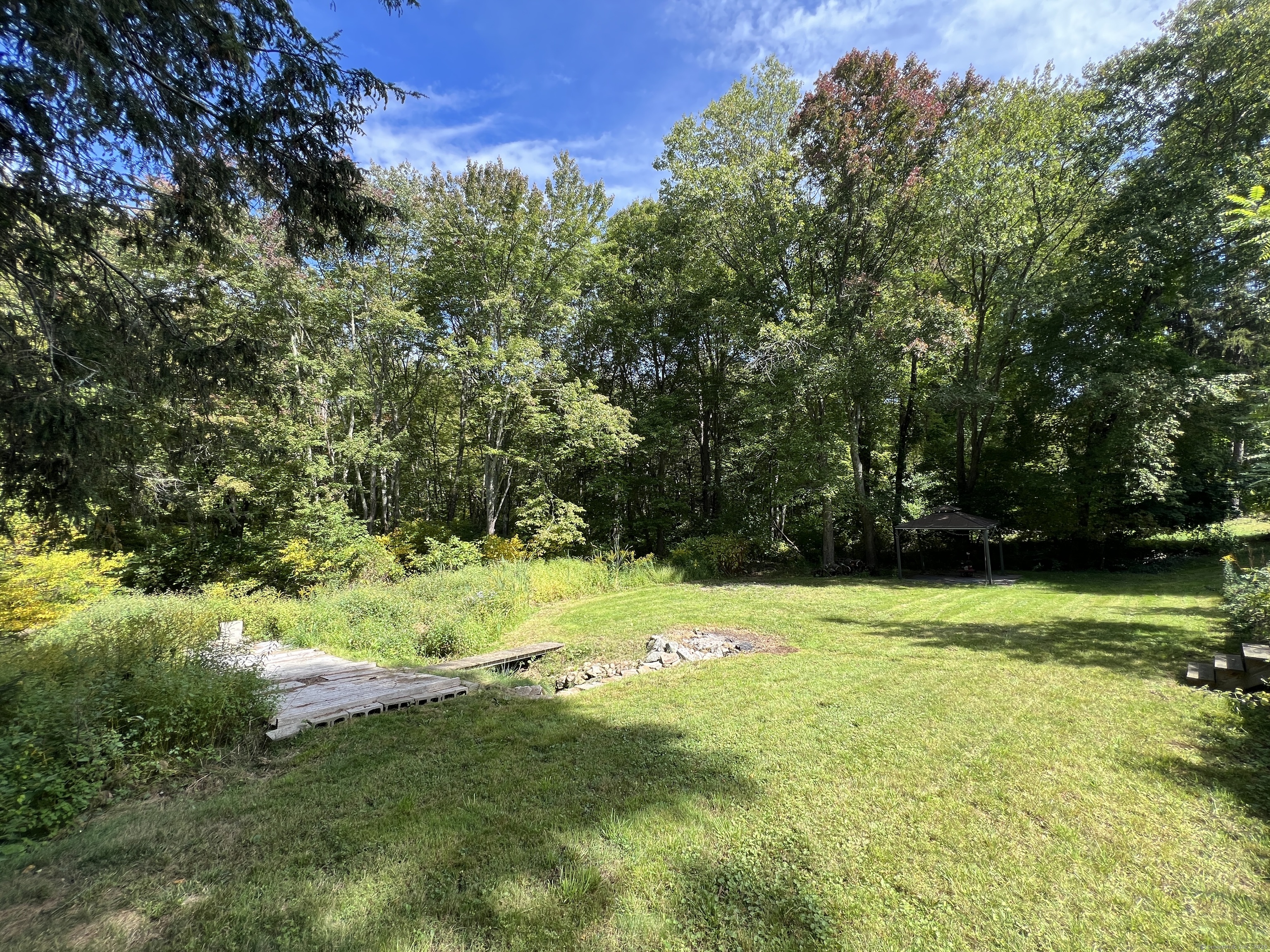 160 Pond Circle