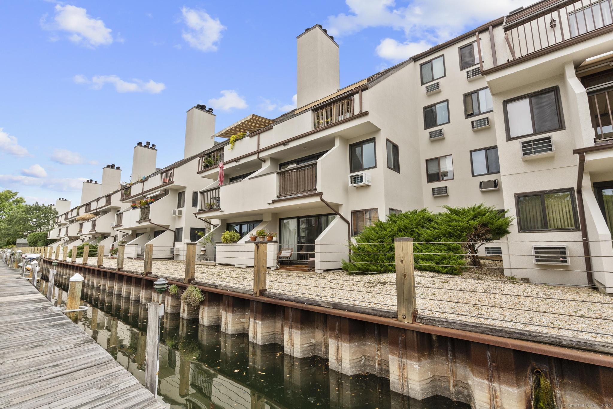 105 Harbor Drive 117