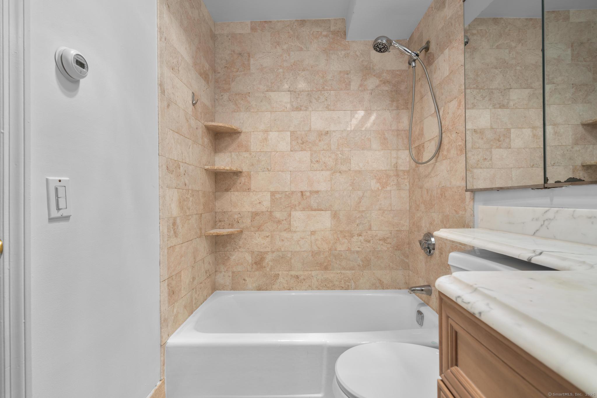 105 Harbor Drive 117