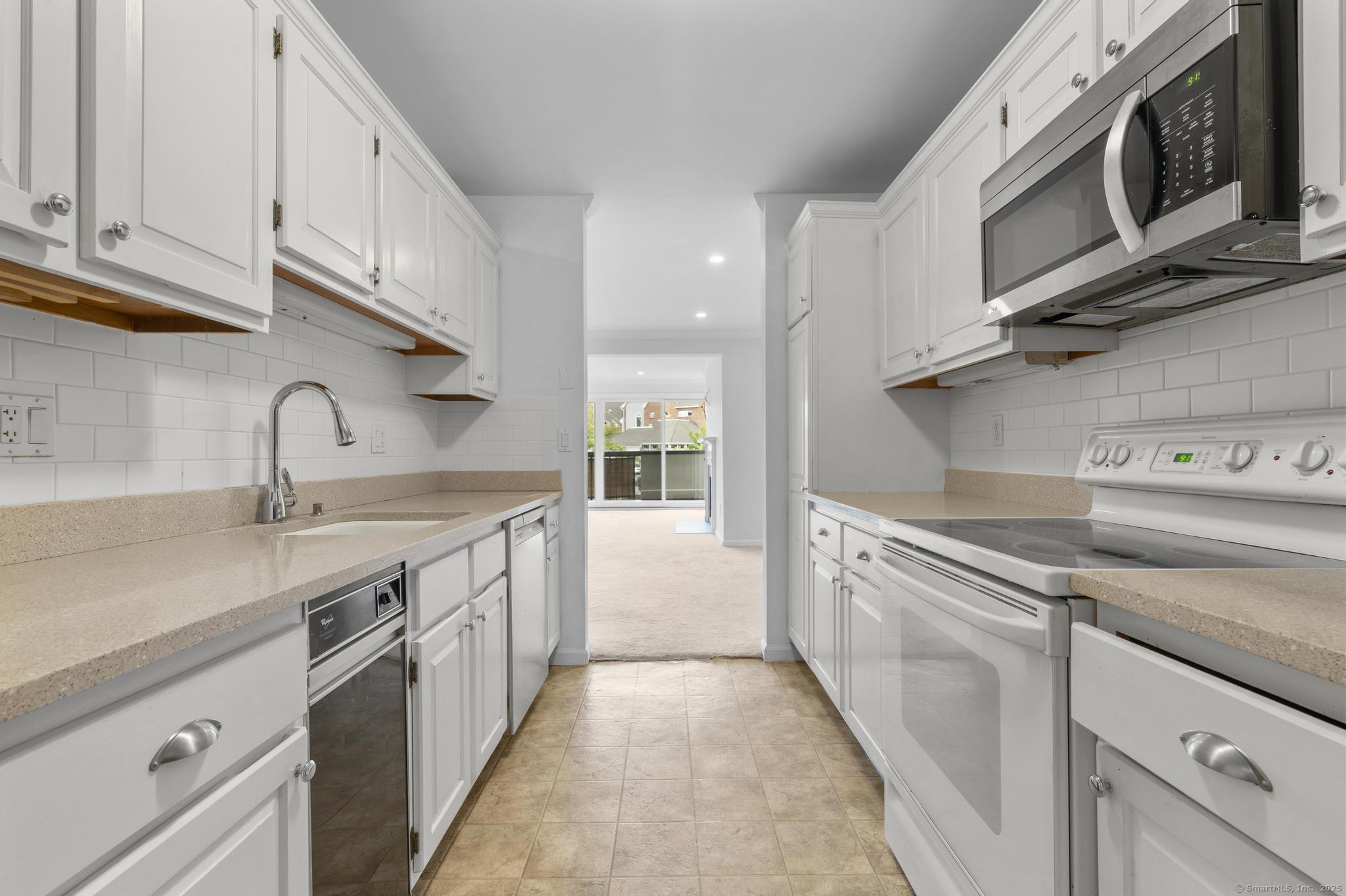 105 Harbor Drive 117