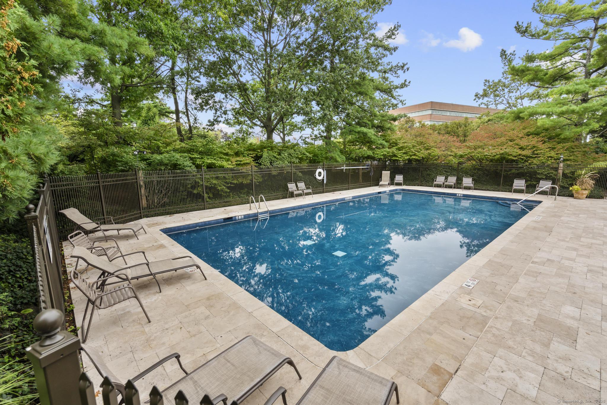 105 Harbor Drive 117