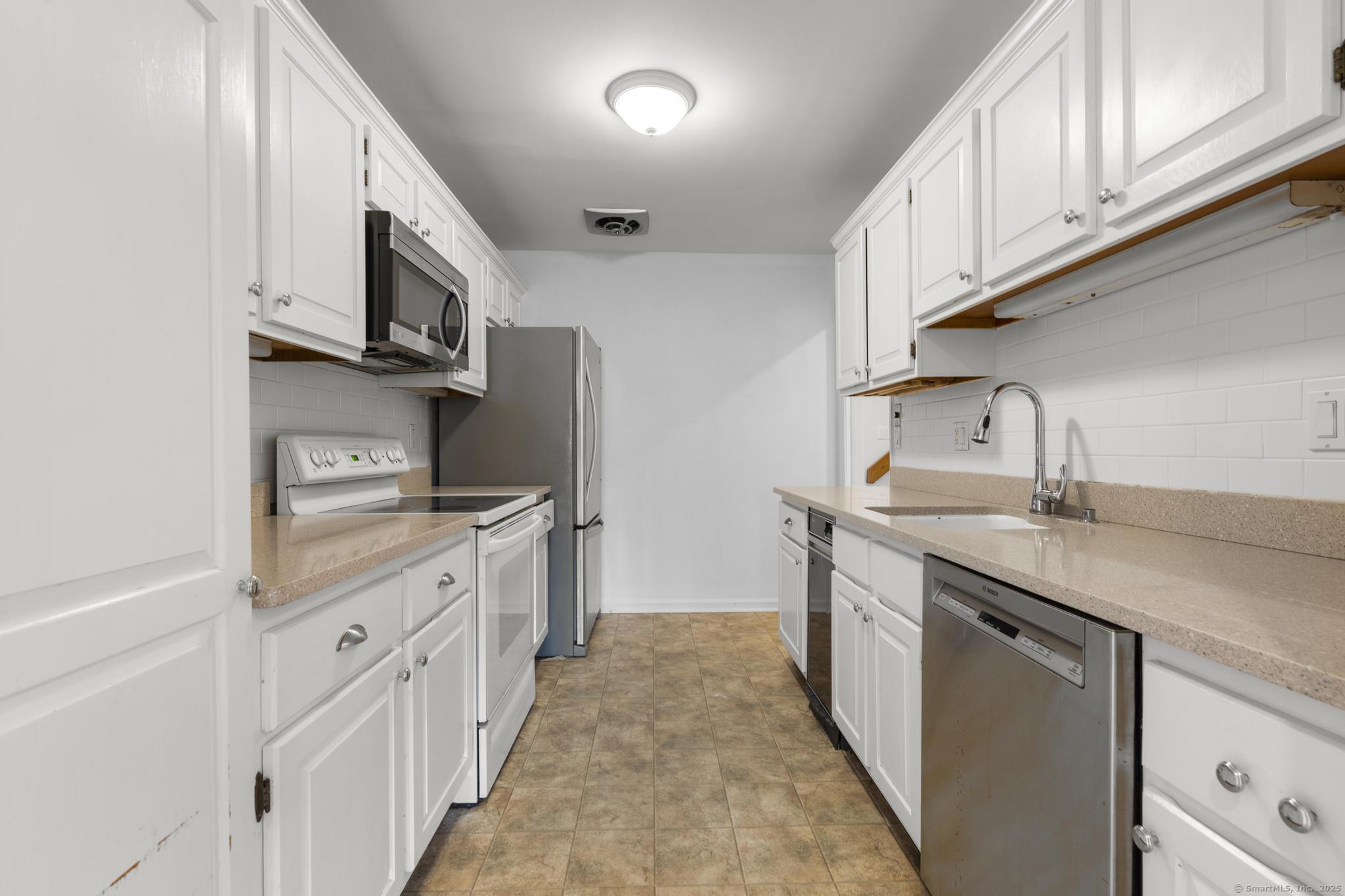 105 Harbor Drive 117
