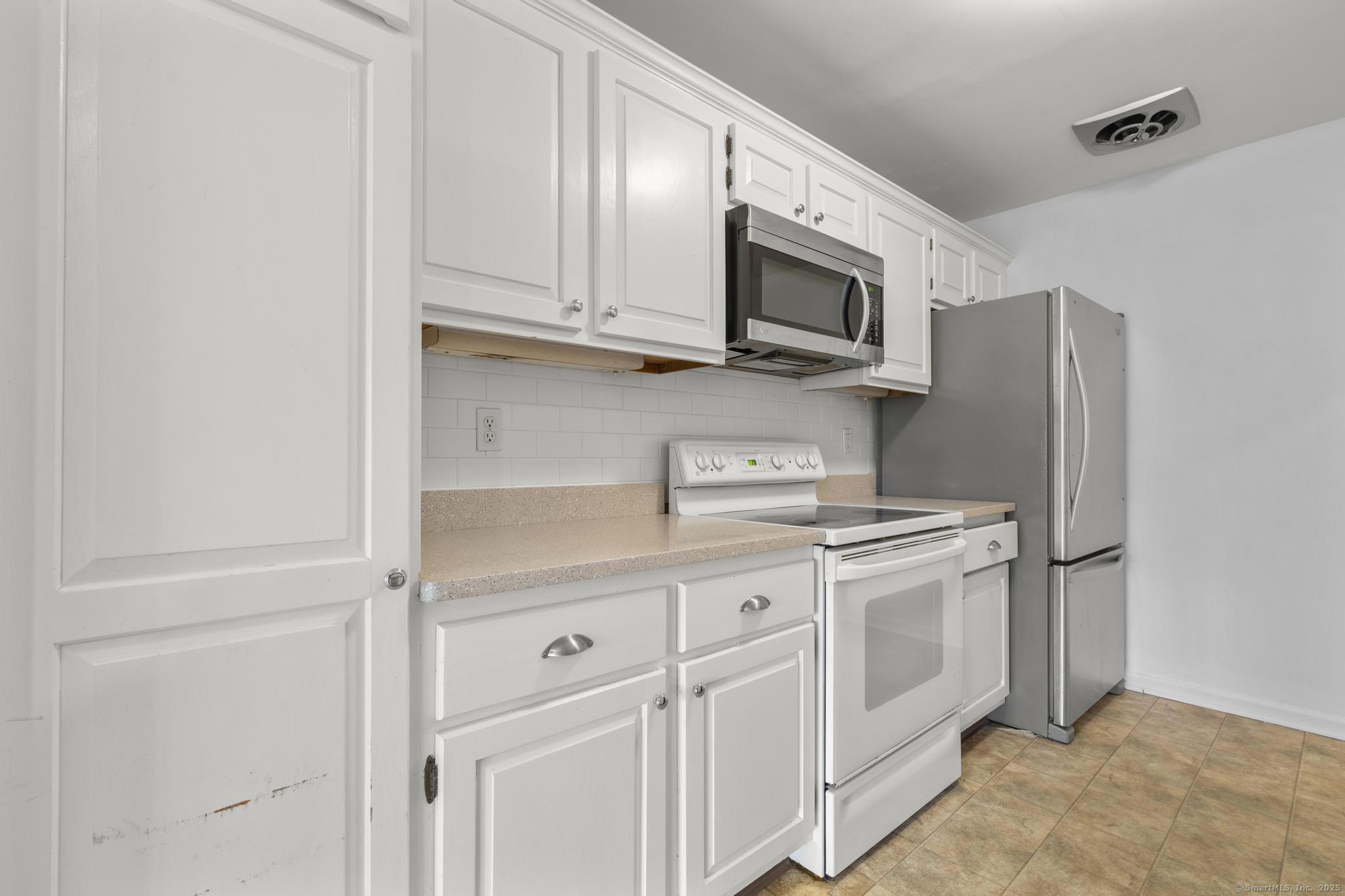 105 Harbor Drive 117