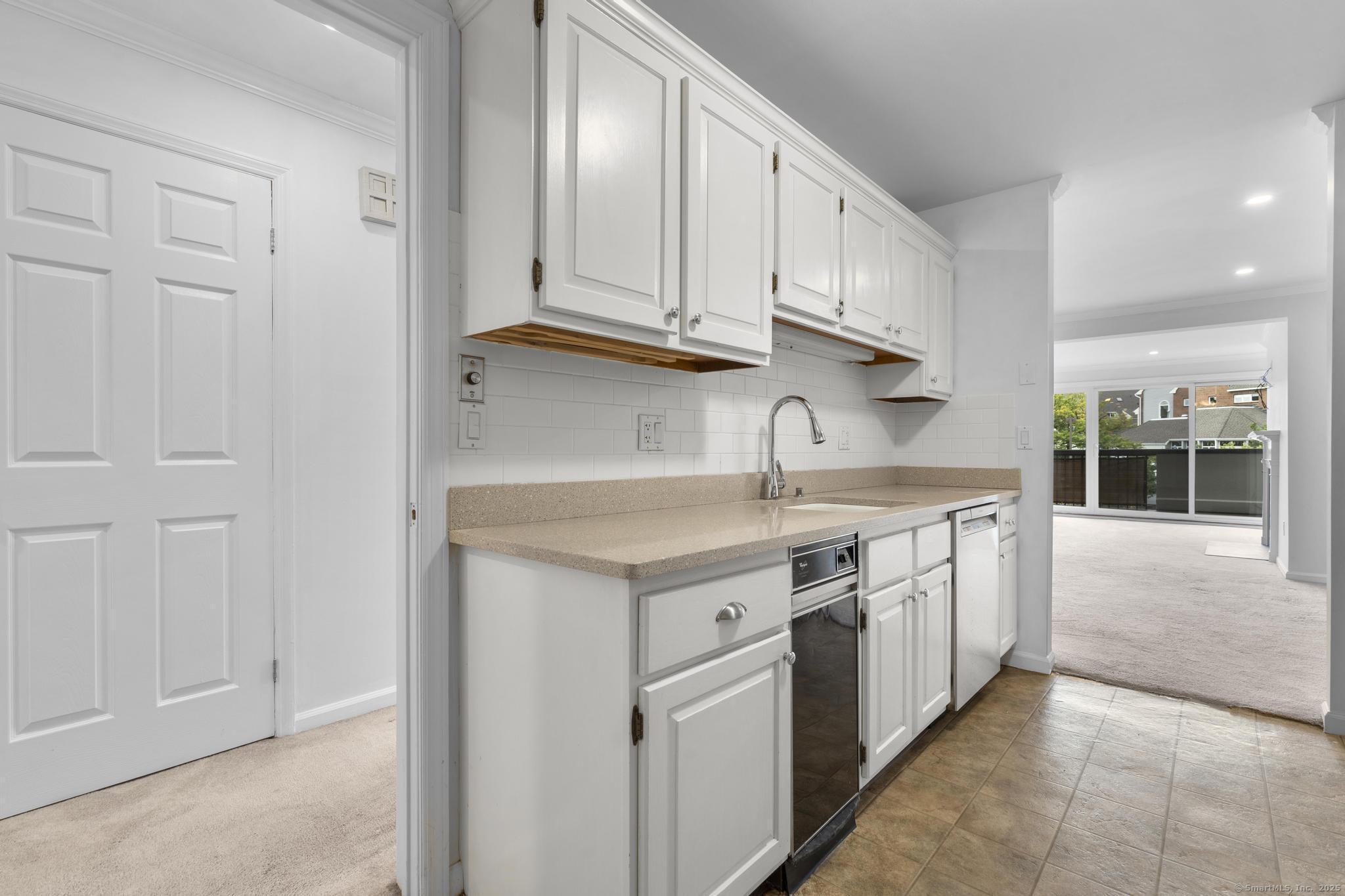105 Harbor Drive 117