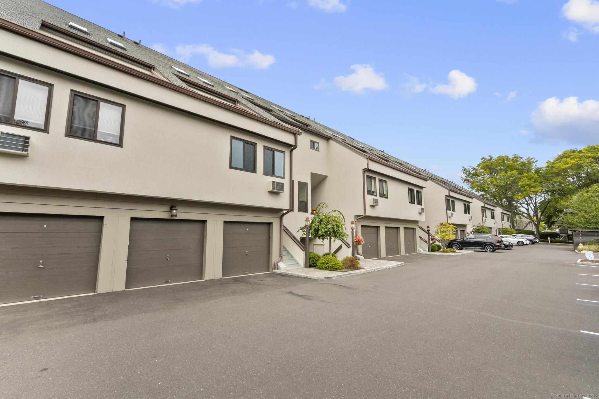 105 Harbor Drive 117