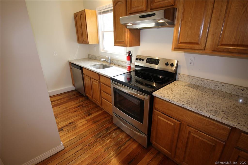 151 Quaker Lane South 2nd Flr