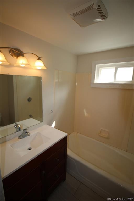 151 Quaker Lane South 2nd Flr