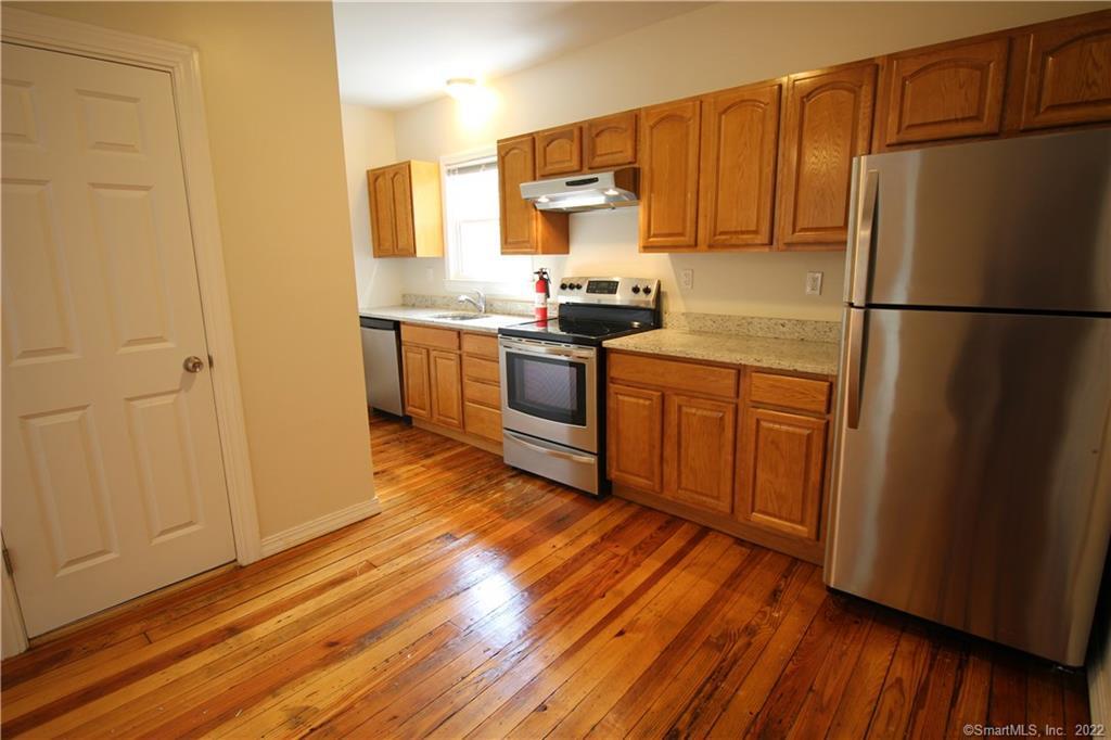 151 Quaker Lane South 2nd Flr