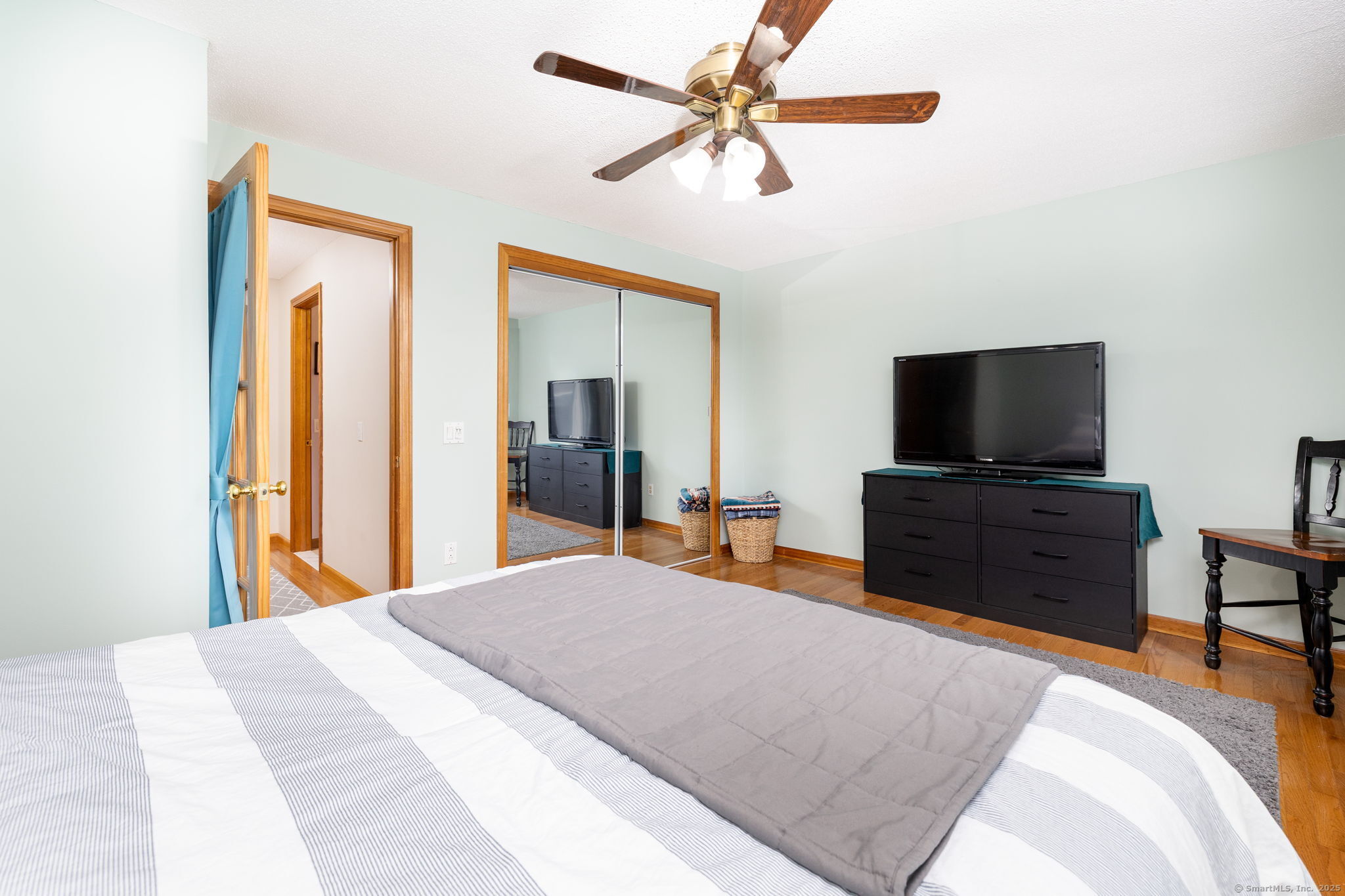 410 Farmington Avenue APT H1