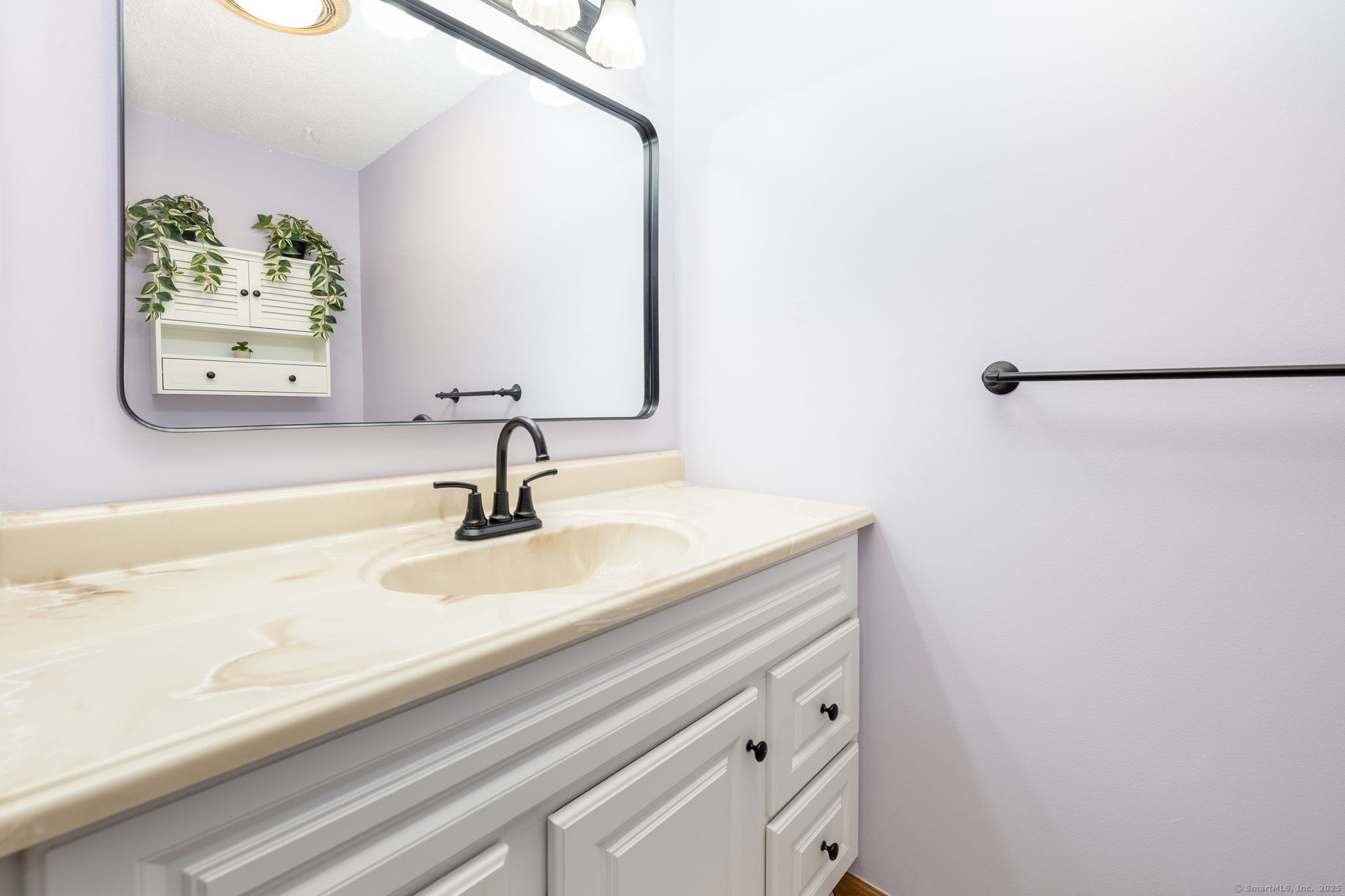 410 Farmington Avenue APT H1