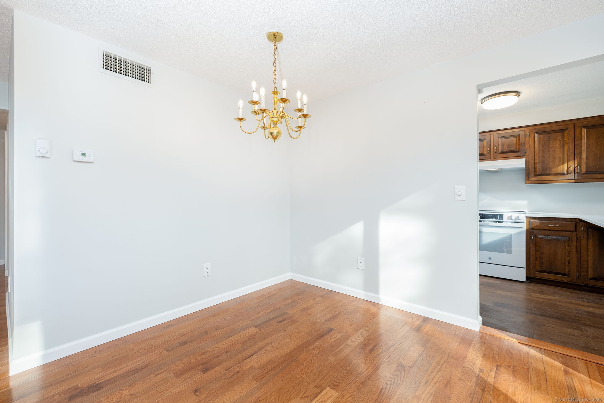 29 Harbour Village D