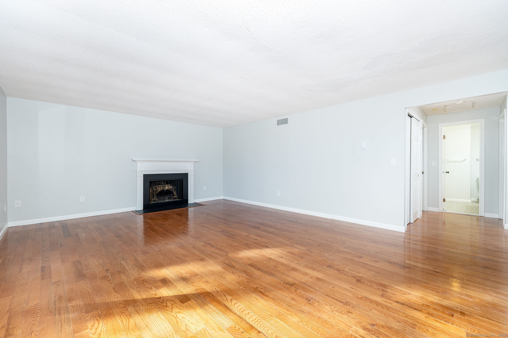 29 Harbour Village D