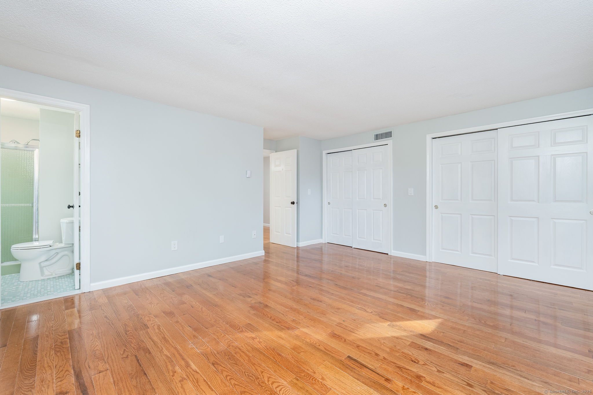 29 Harbour Village D